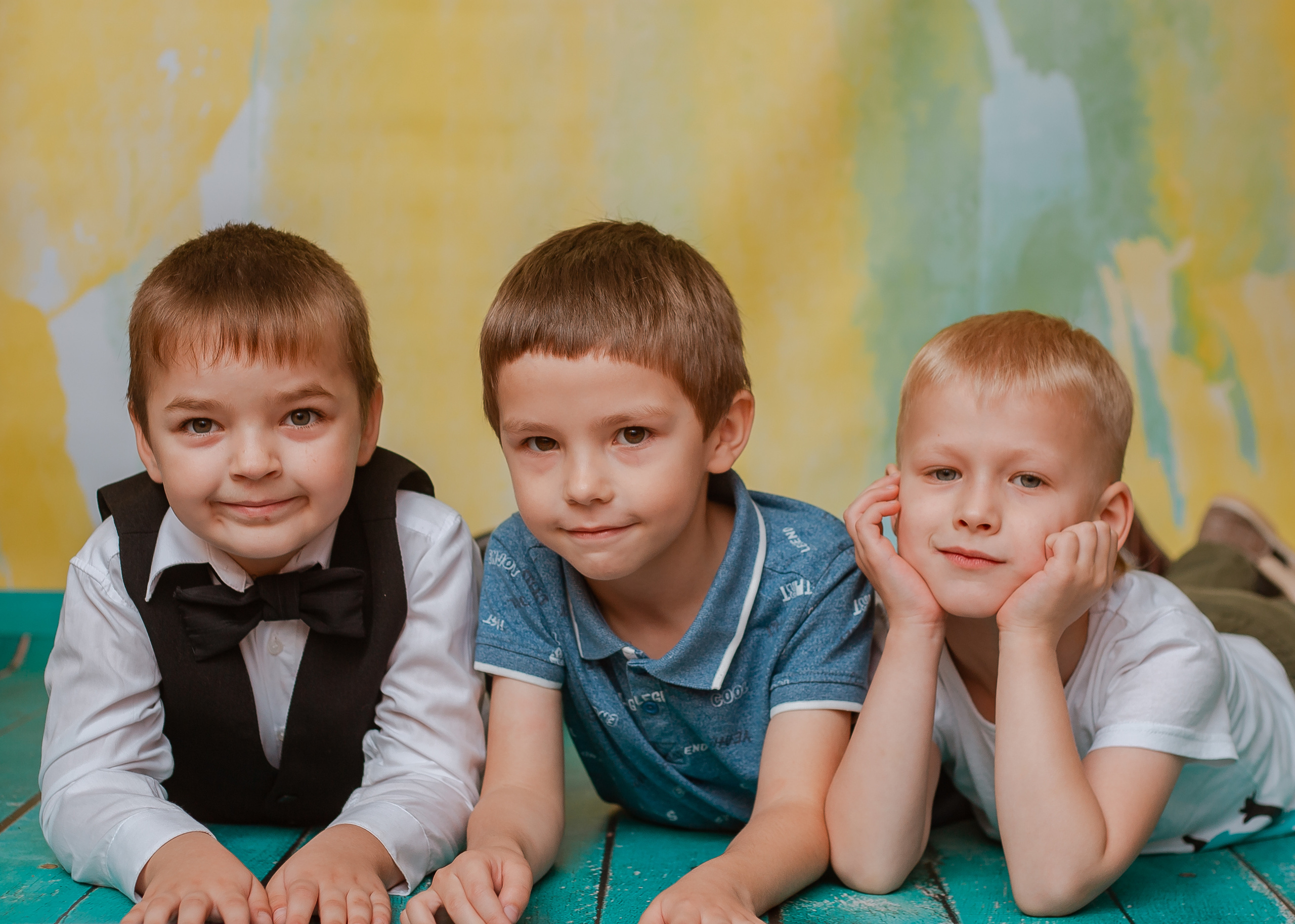 Фотосъёмка для выпускного диплома на 2 разворота. Студия выпускных альбомов Остров