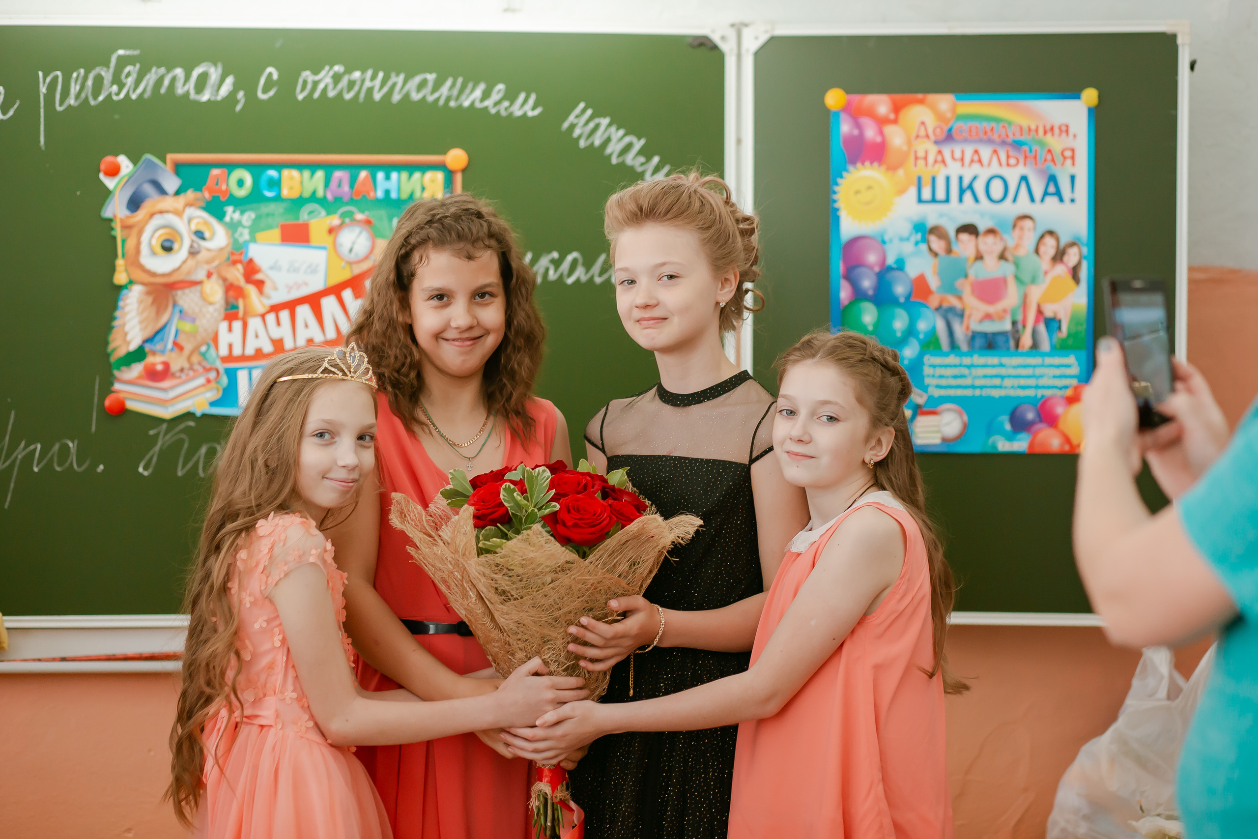 Фотосессия для выпускников 4 класса. Студия выпускных альбомов Остров