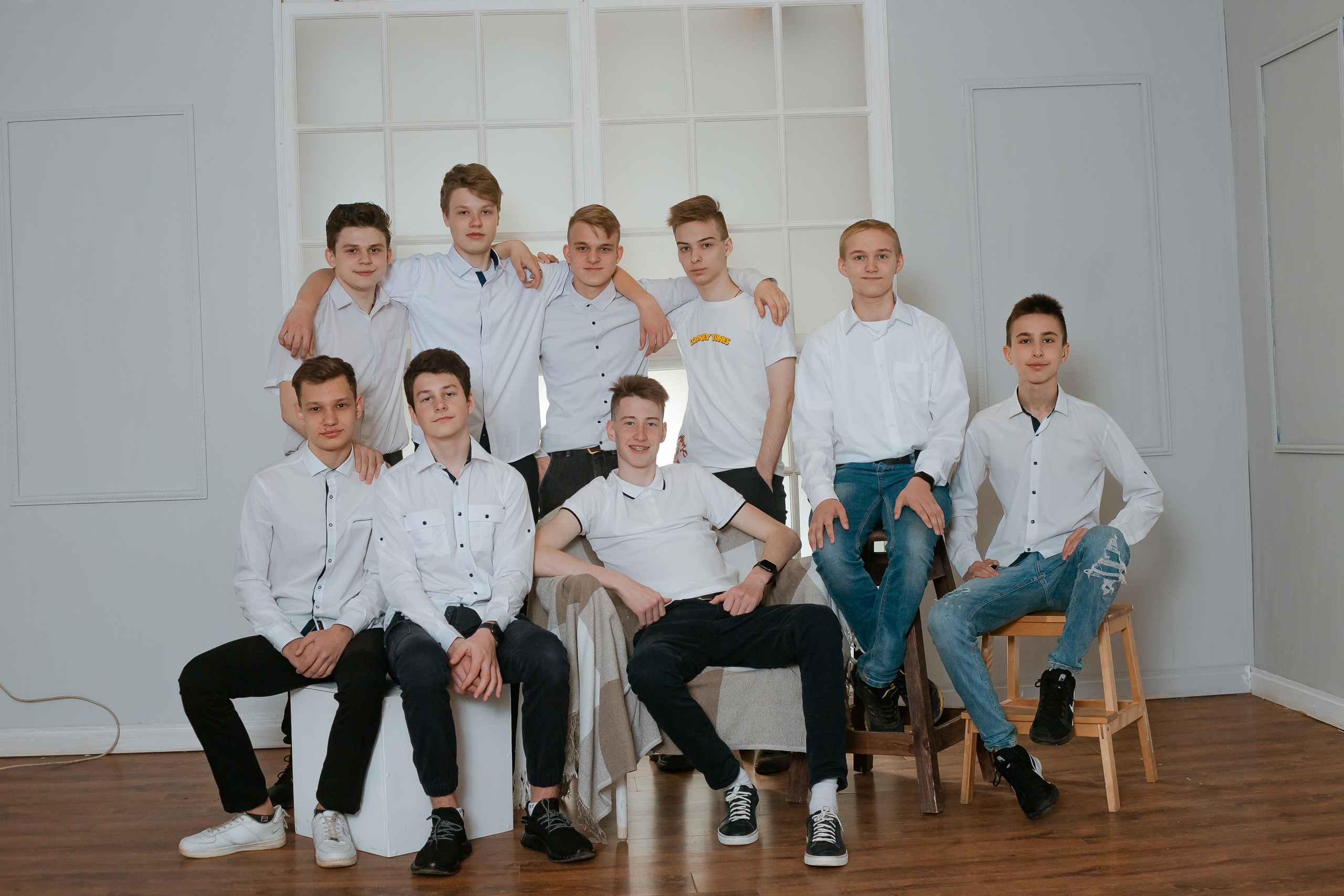 Съемка весной в студии и на улице. Студия выпускных альбомов Остров