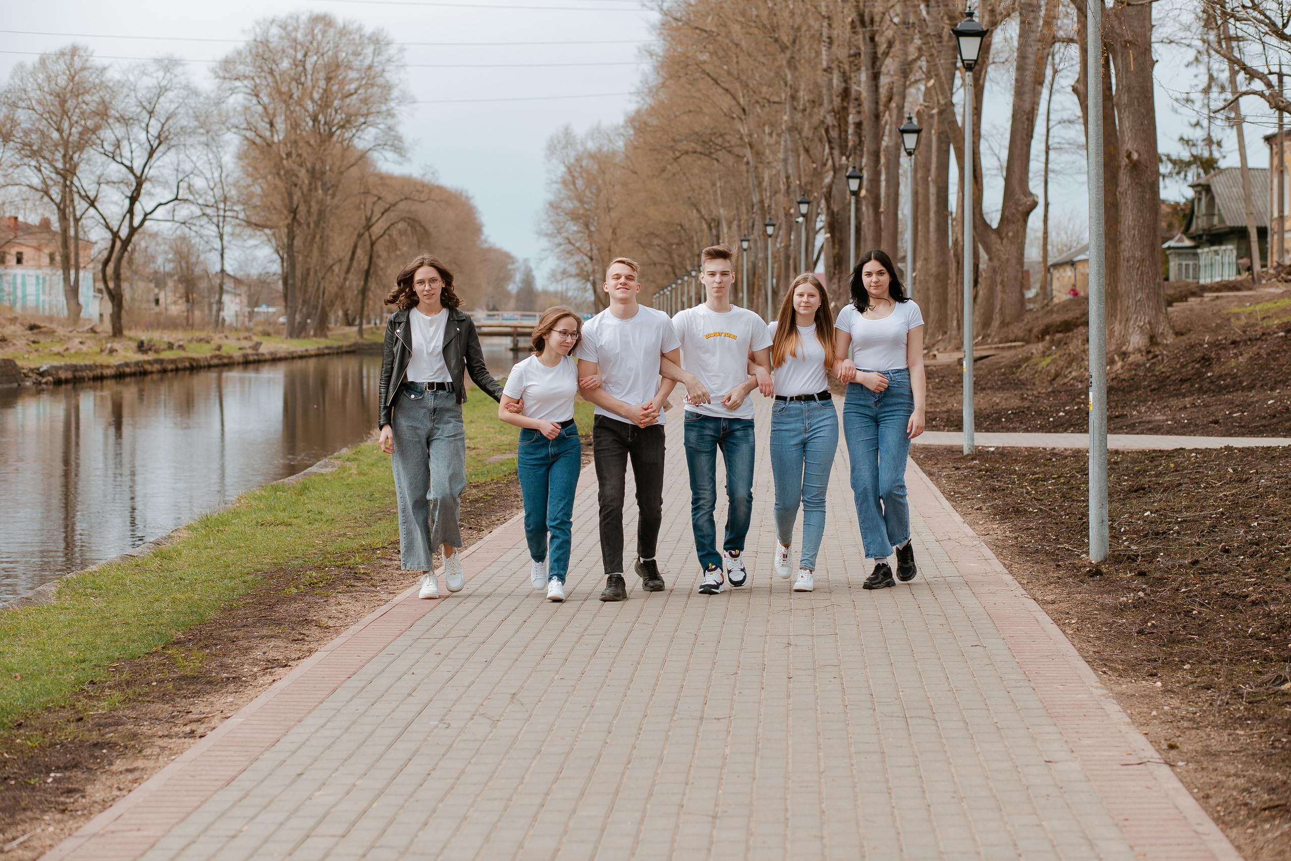 Съемка весной в студии и на улице. Студия выпускных альбомов Остров