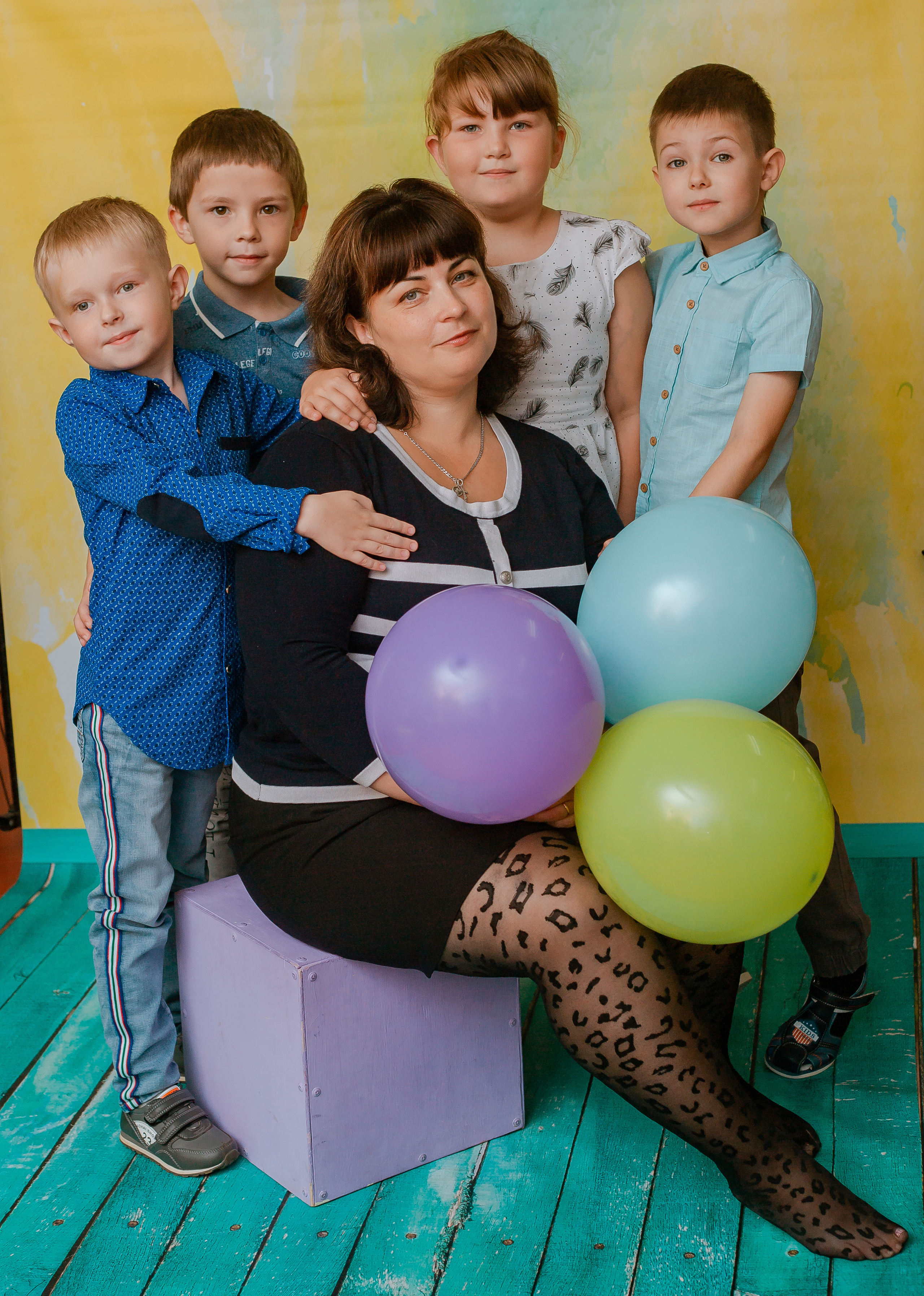 Фотосъёмка для выпускного диплома на 2 разворота. Студия выпускных альбомов Остров