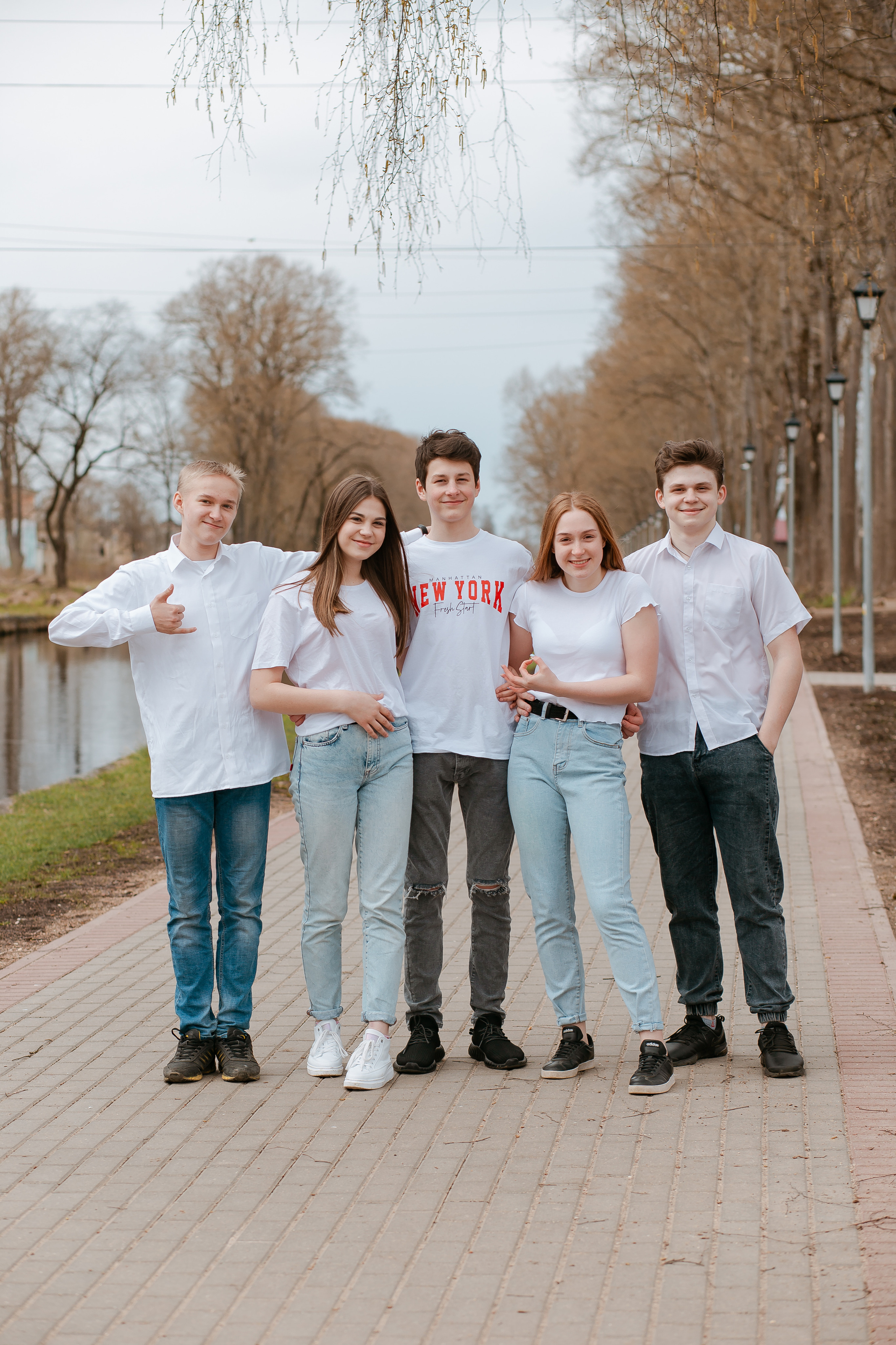 Съемка весной в студии и на улице. Студия выпускных альбомов Остров