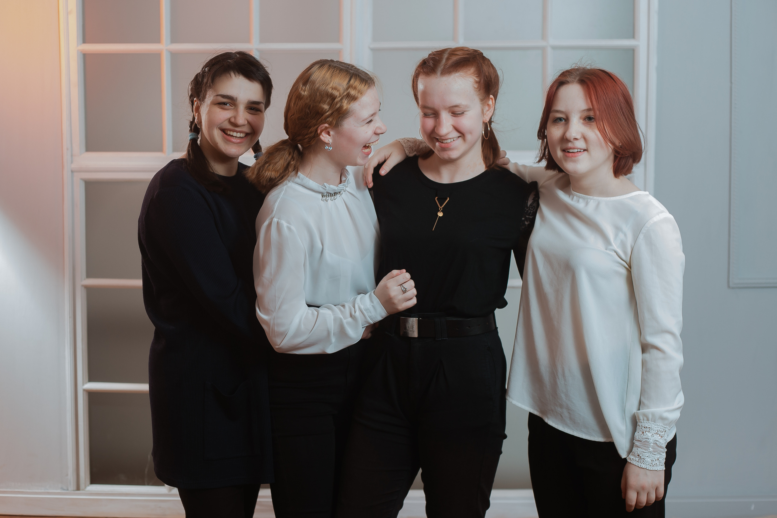 Студийная съемка выпускников для журнала. Студия выпускных альбомов Остров