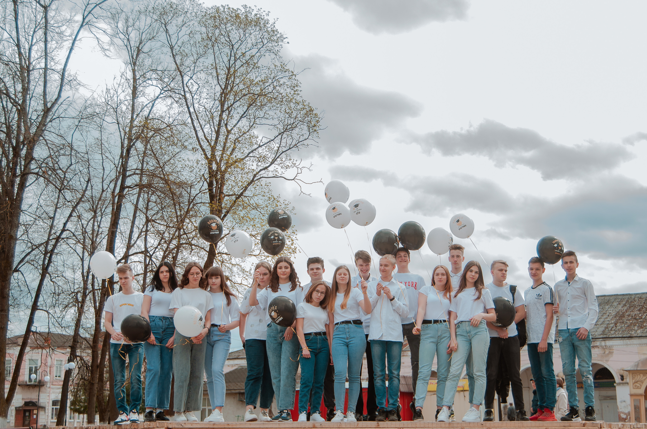 Съемка весной в студии и на улице. Студия выпускных альбомов Остров