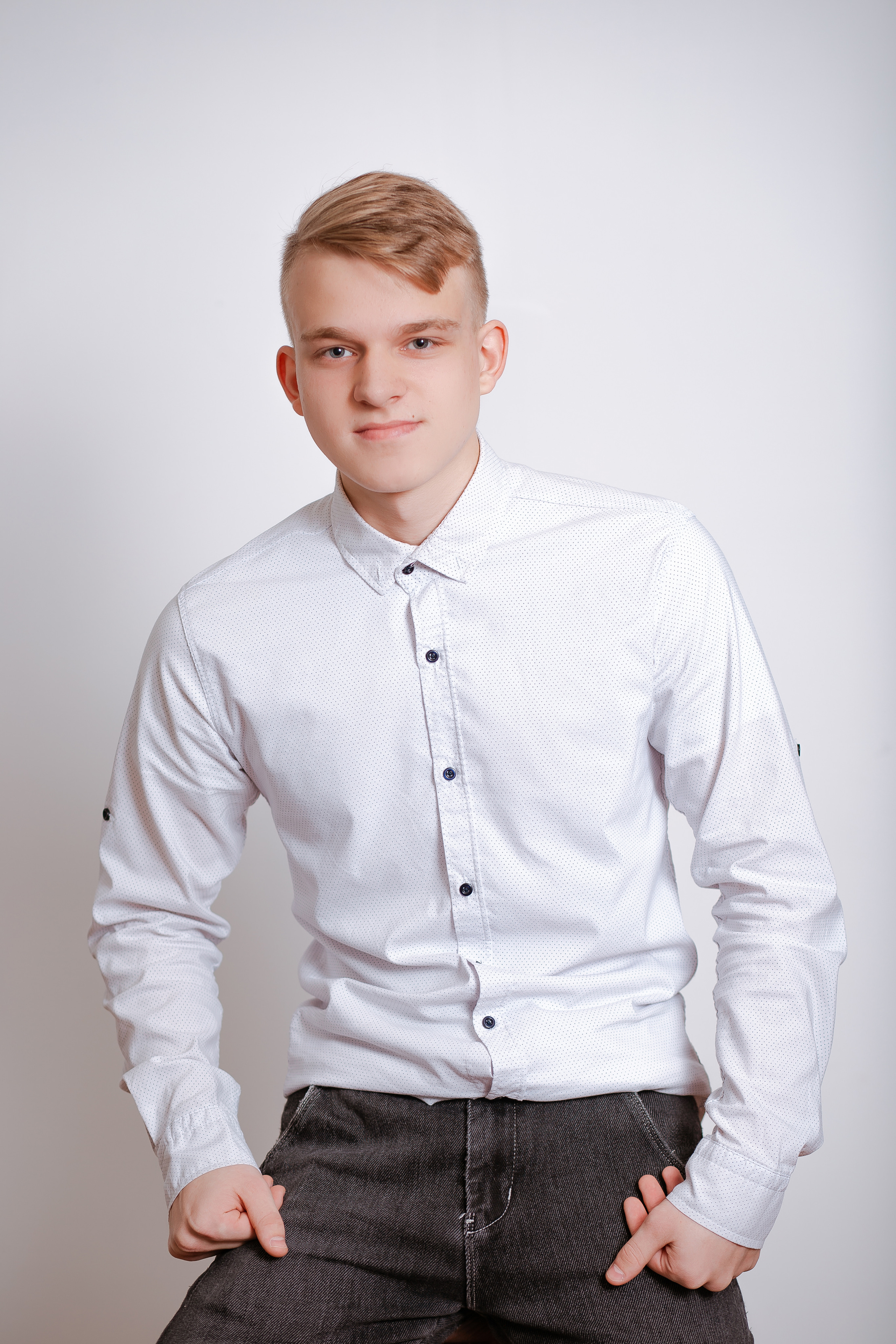 Съемка весной в студии и на улице. Студия выпускных альбомов Остров