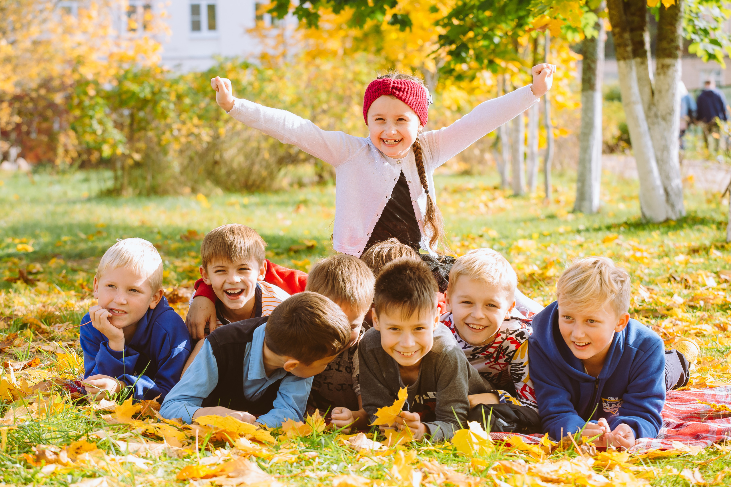 Выпускники 4 класса для фотокниги. Студия выпускных альбомов Остров