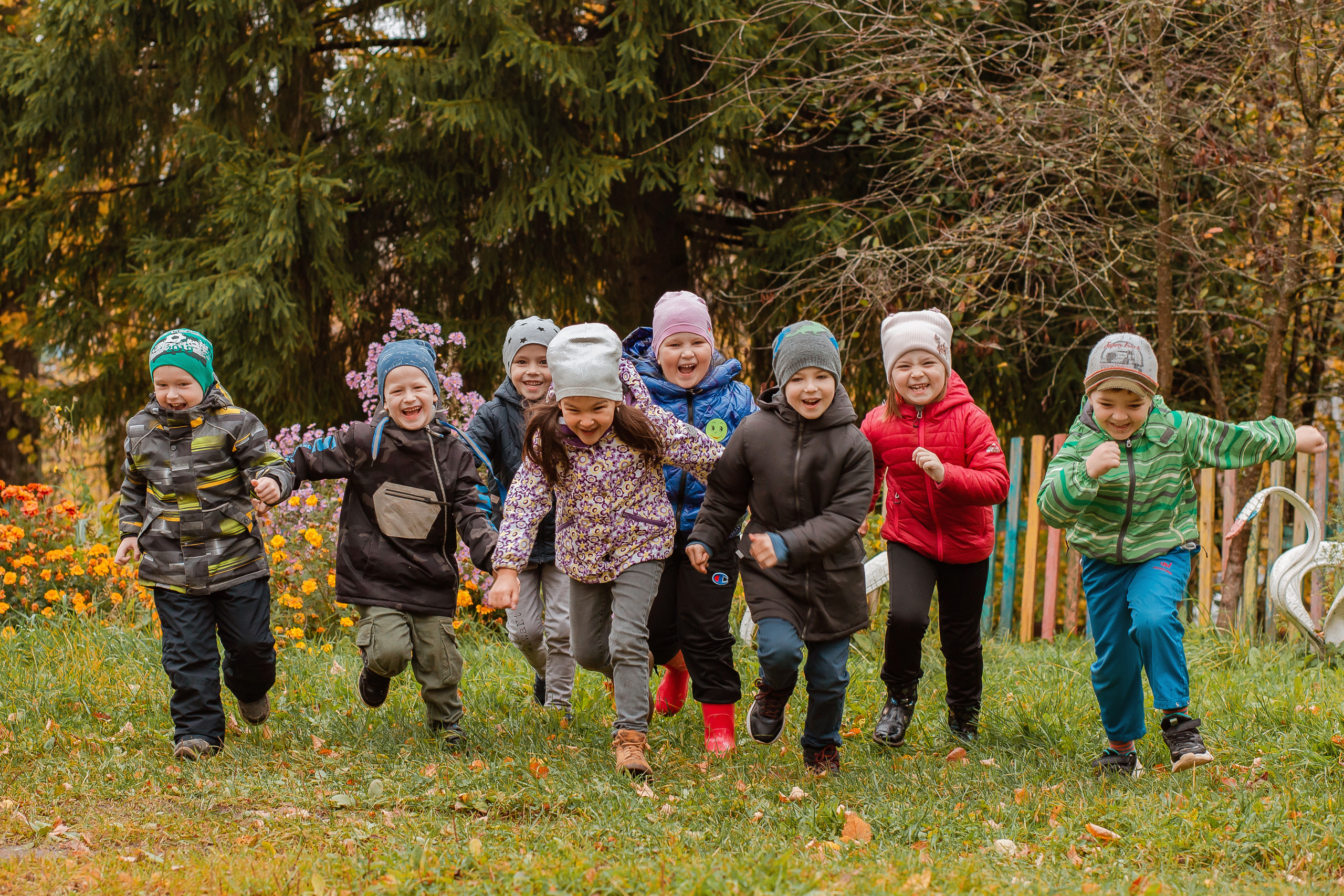 Фотосъёмка для выпускного диплома на 2 разворота. Студия выпускных альбомов Остров