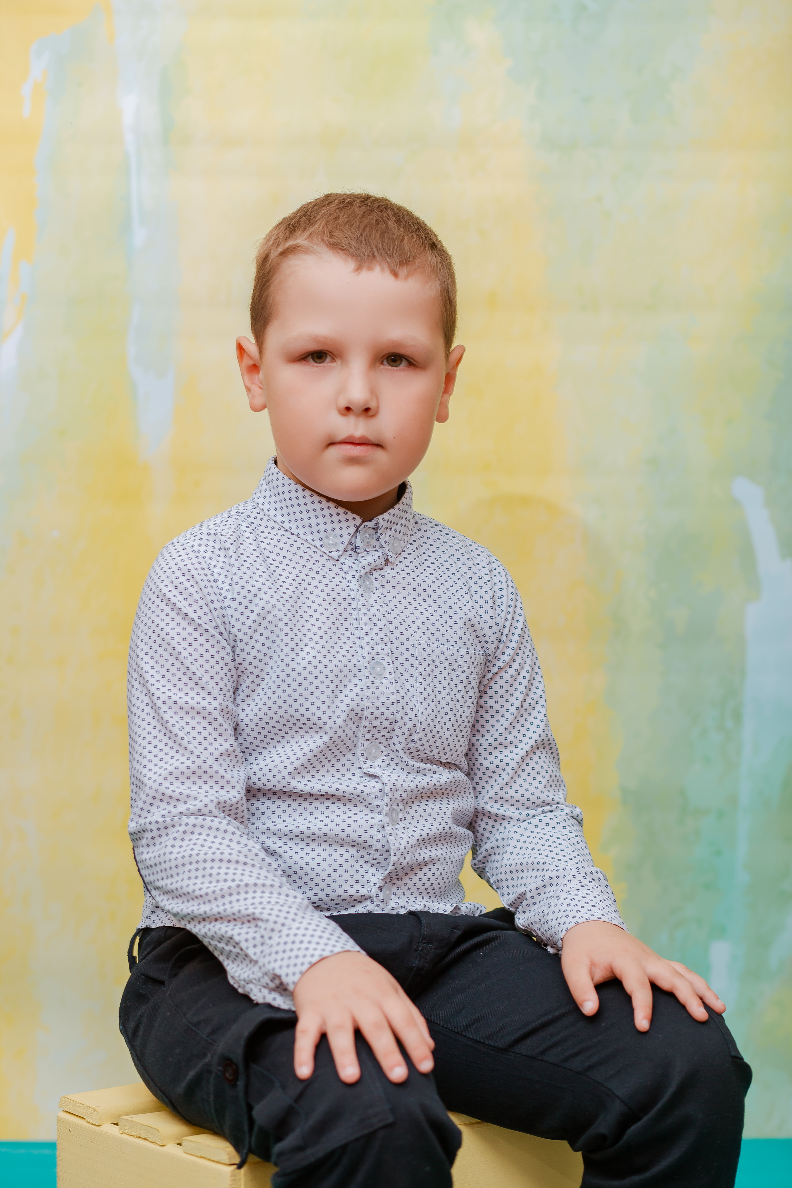 Фотосъёмка для выпускного диплома на 2 разворота. Студия выпускных альбомов Остров