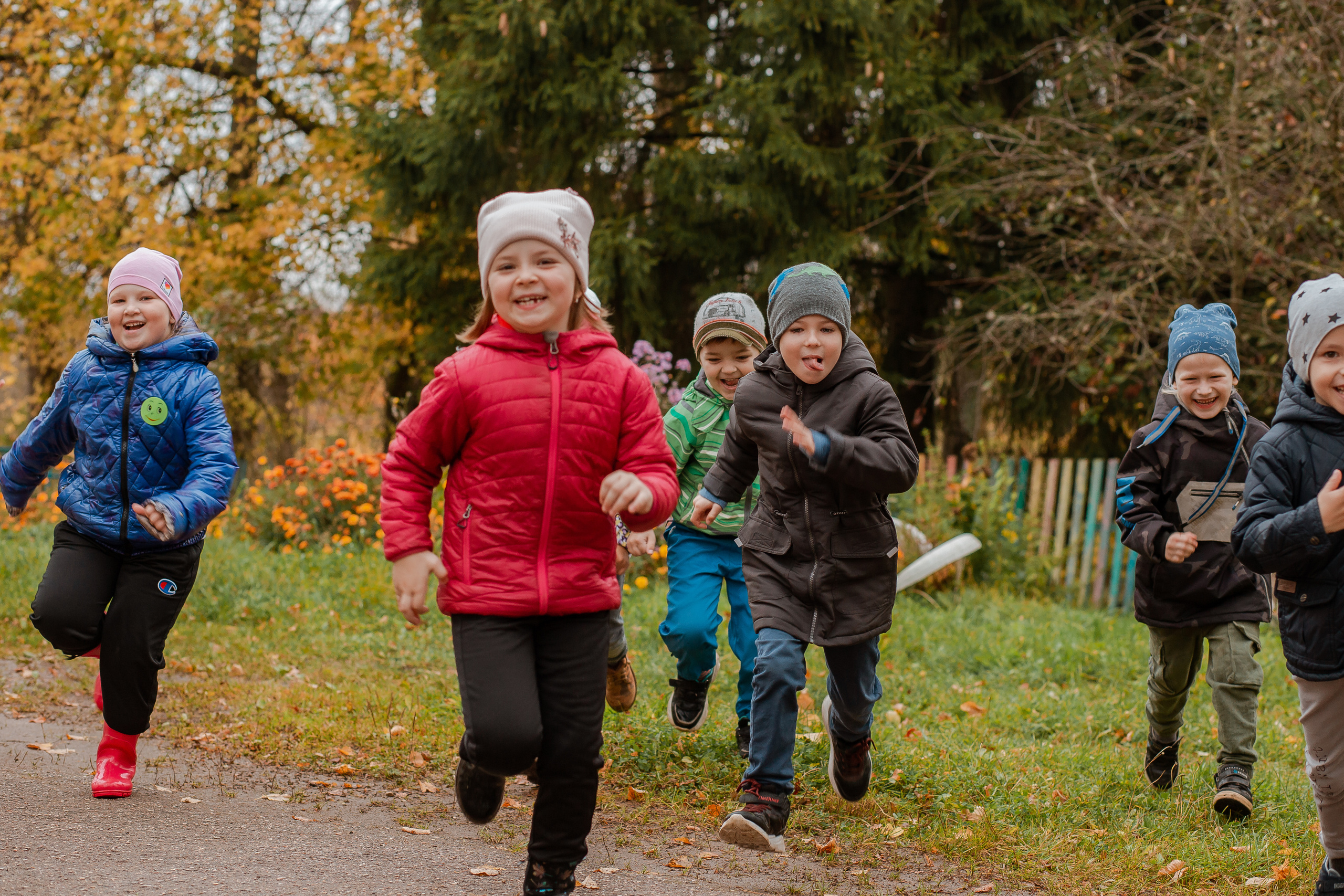 Фотосъёмка для выпускного диплома на 2 разворота. Студия выпускных альбомов Остров