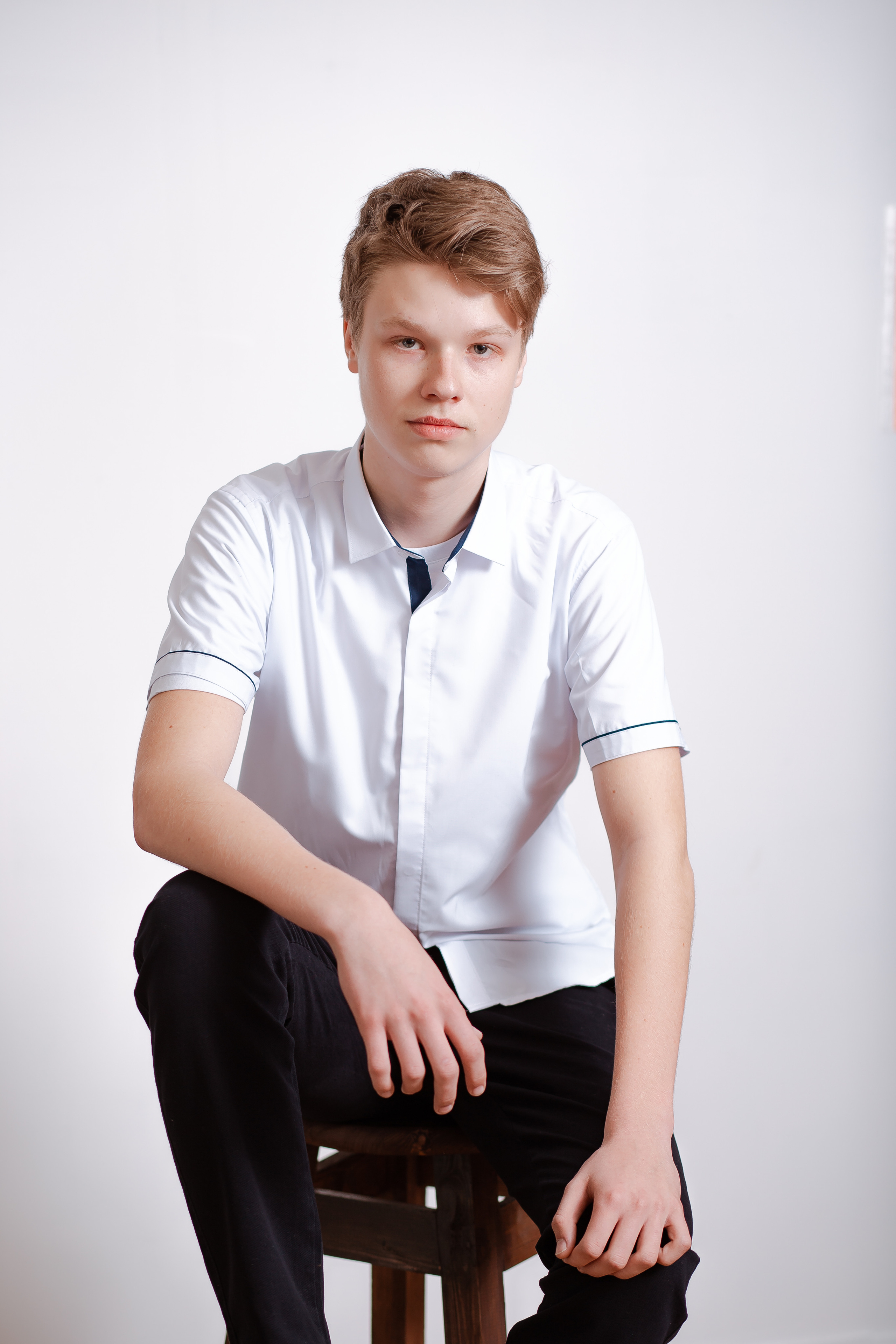 Съемка весной в студии и на улице. Студия выпускных альбомов Остров