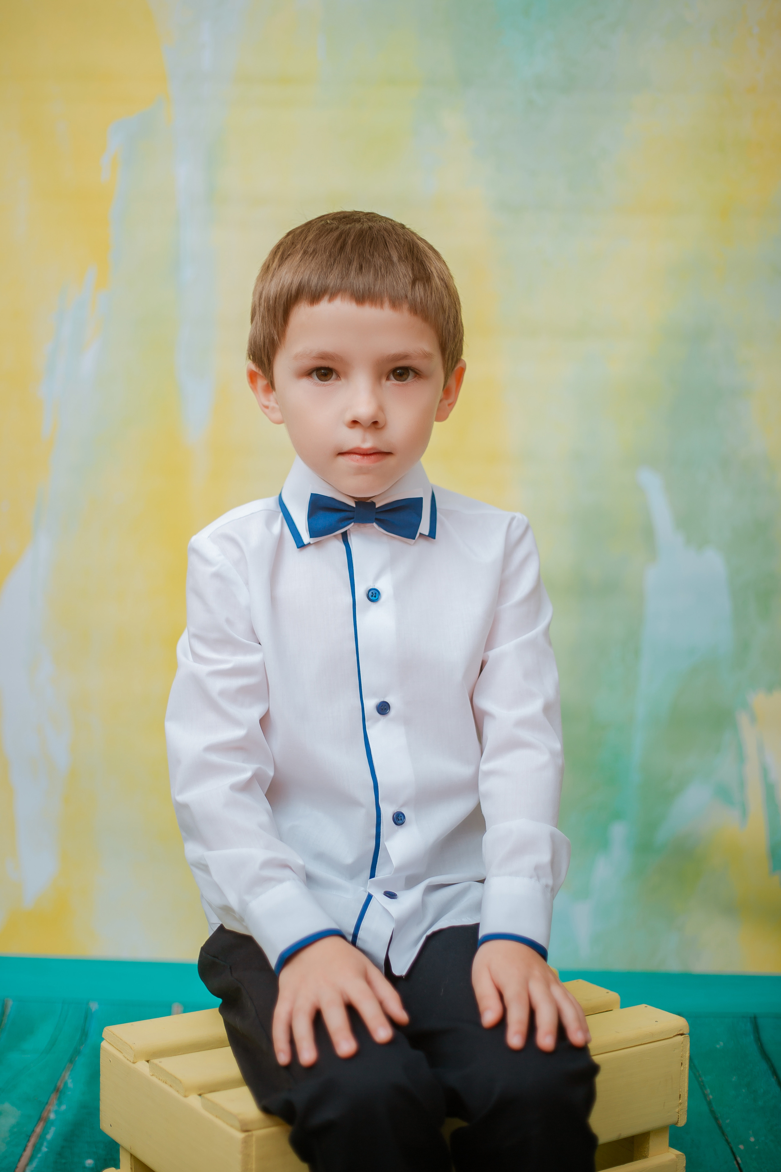 Фотосъёмка для выпускного диплома на 2 разворота. Студия выпускных альбомов Остров