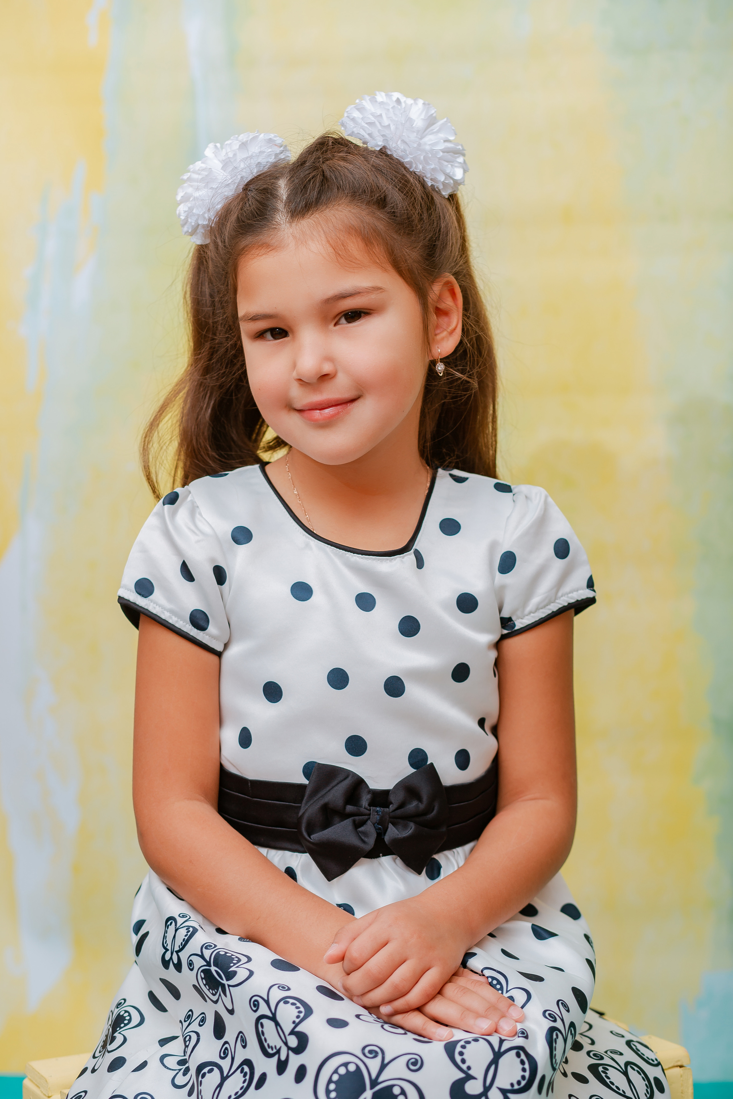 Фотосъёмка для выпускного диплома на 2 разворота. Студия выпускных альбомов Остров