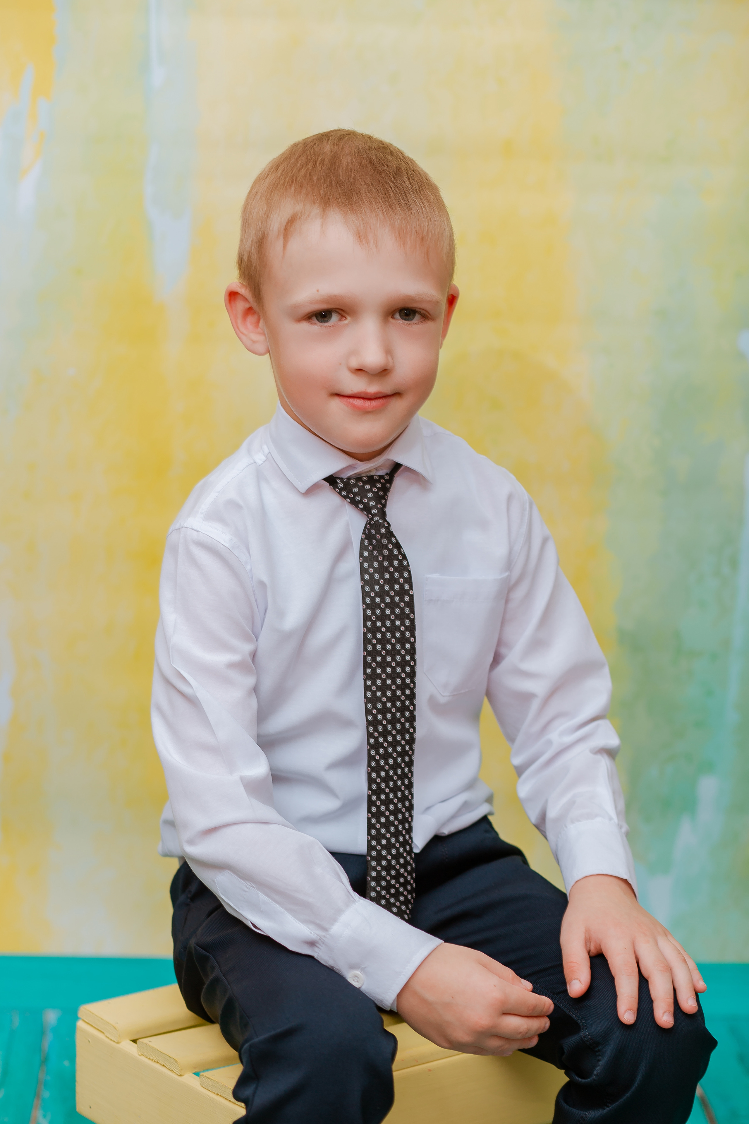 Фотосъёмка для выпускного диплома на 2 разворота. Студия выпускных альбомов Остров