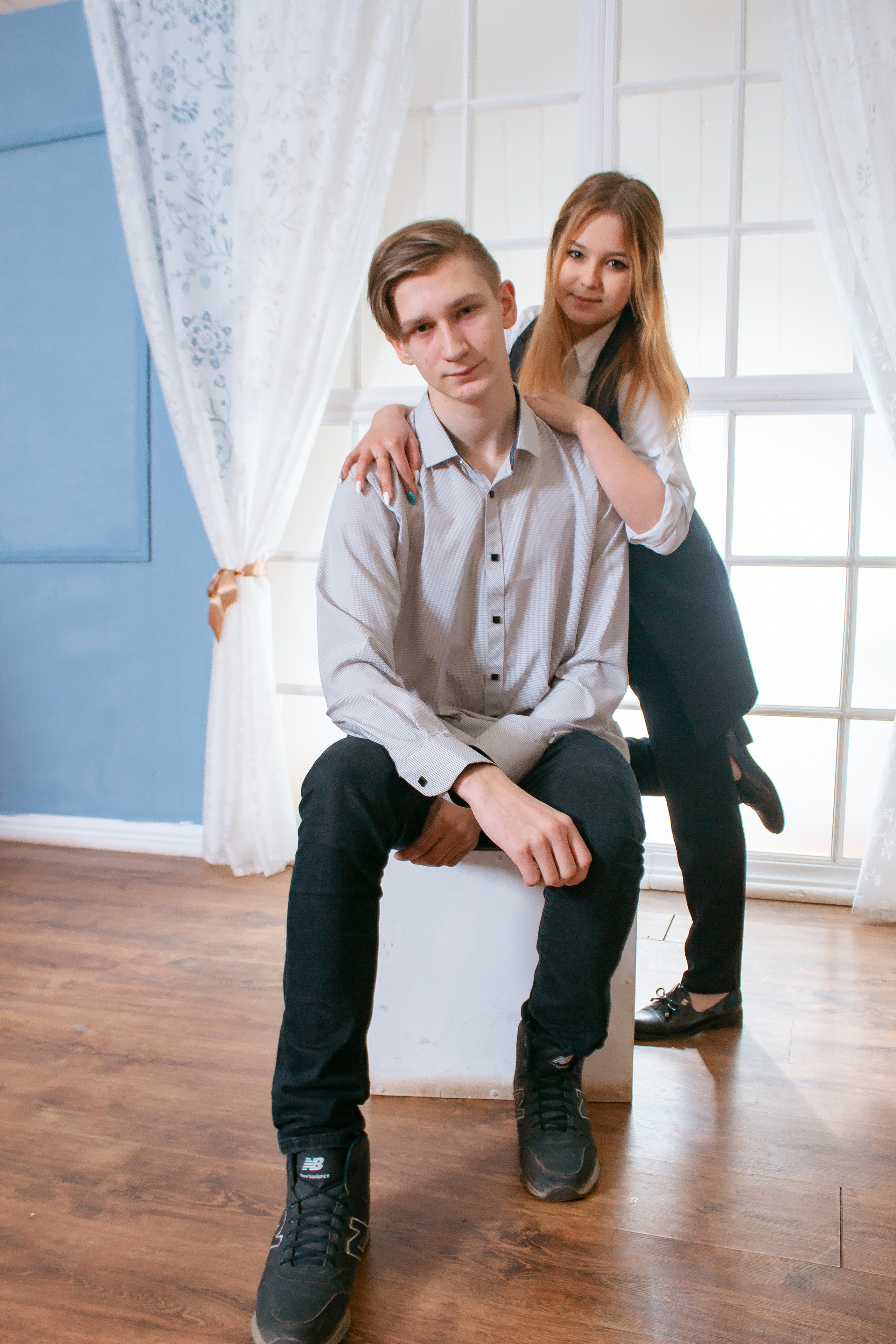 Студийная съемка для выпускного диплома. Студия выпускных альбомов Остров