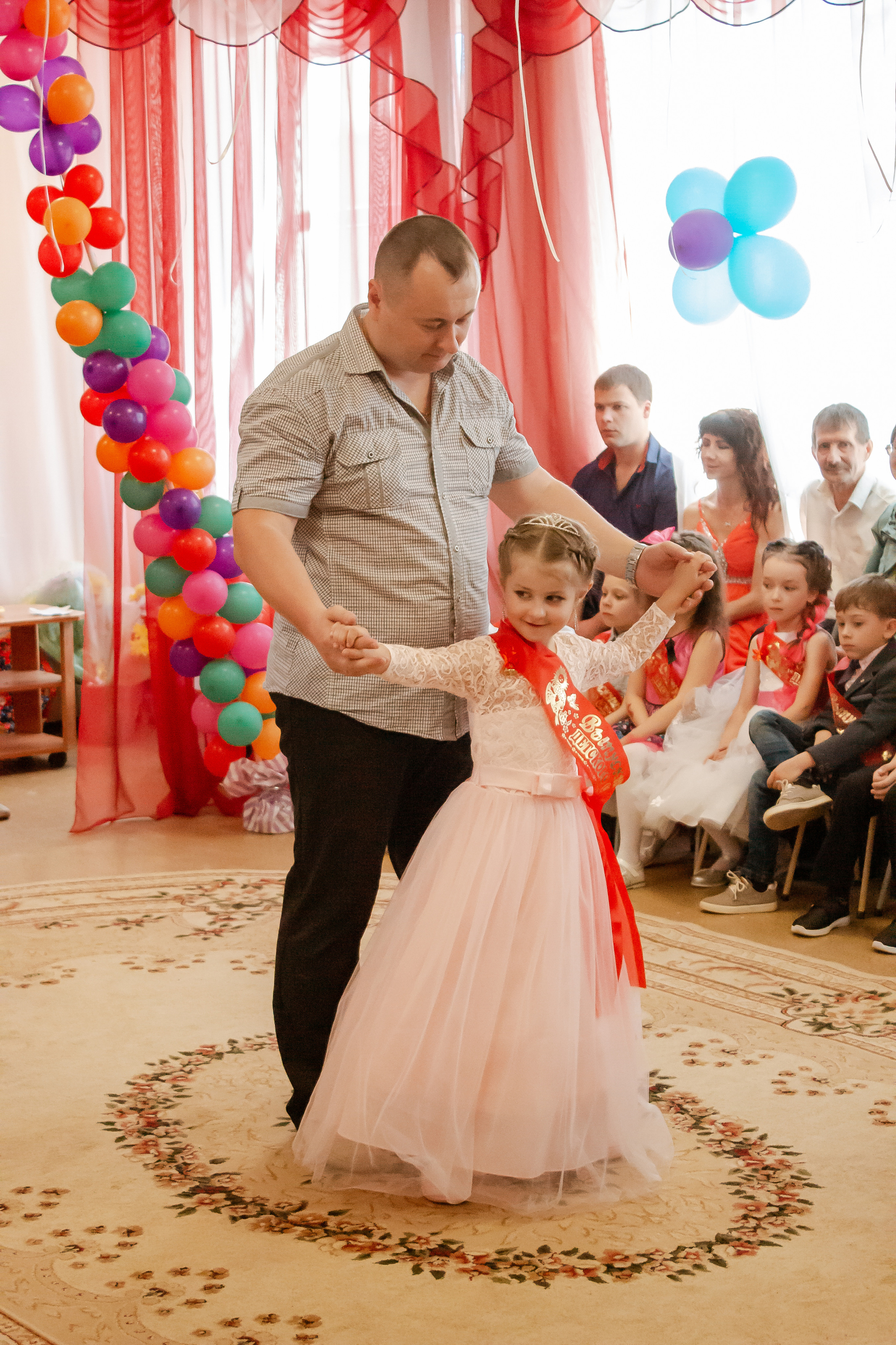 Выпускной в детском саду. Студия выпускных альбомов Остров