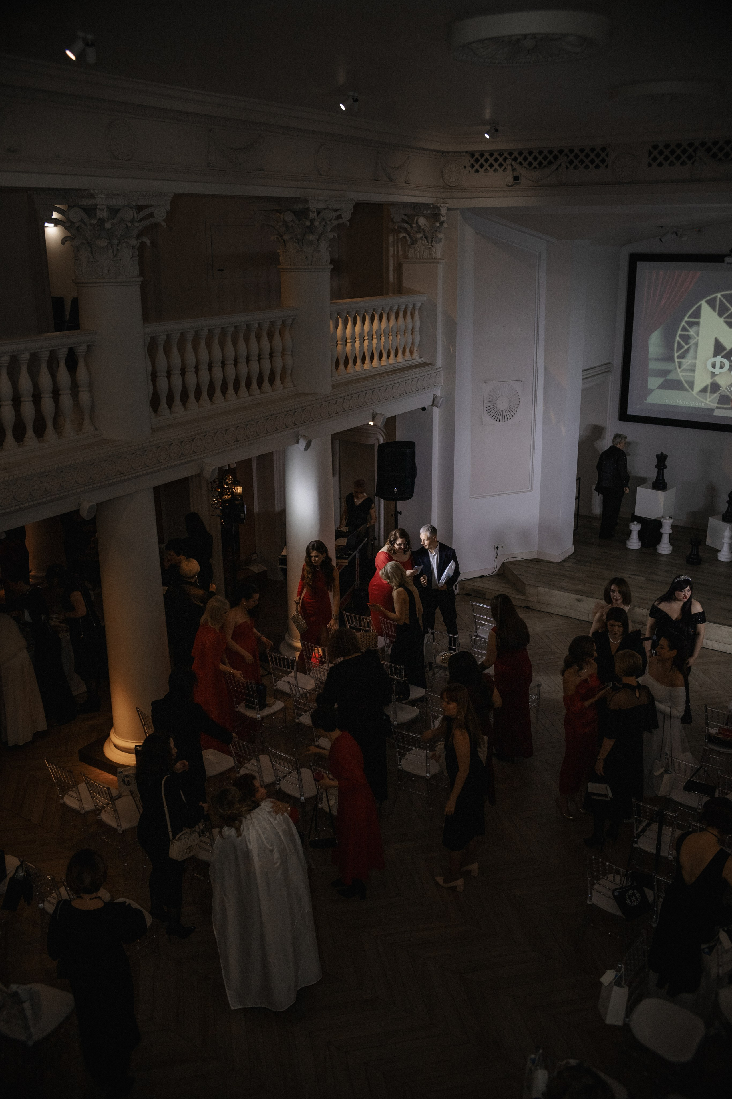 Бал-нетворкинг «Ход Королевы» от сообщества «Код Публичности» (декабрь 2025, Калининград). Женский и семейный фотограф в Калининграде Надежда Подлипинская