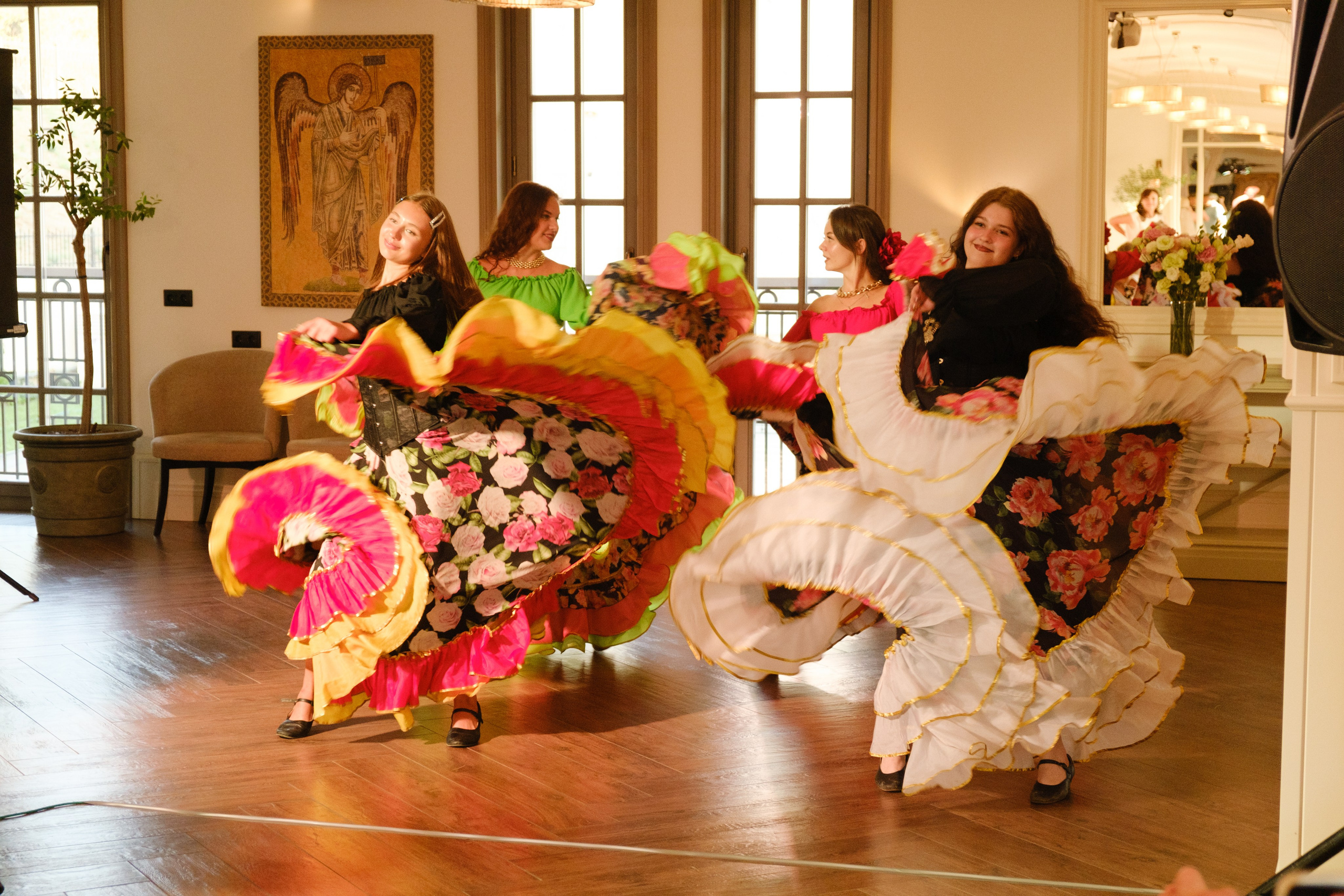 Фотограф на юбилей в Крыму | Съемка дня рождения | Илья Желдак. Профессиональная фотосъемка в Крыму. Натуральные эмоции и живые кадры. Забронируйте дату прямо сейчас!