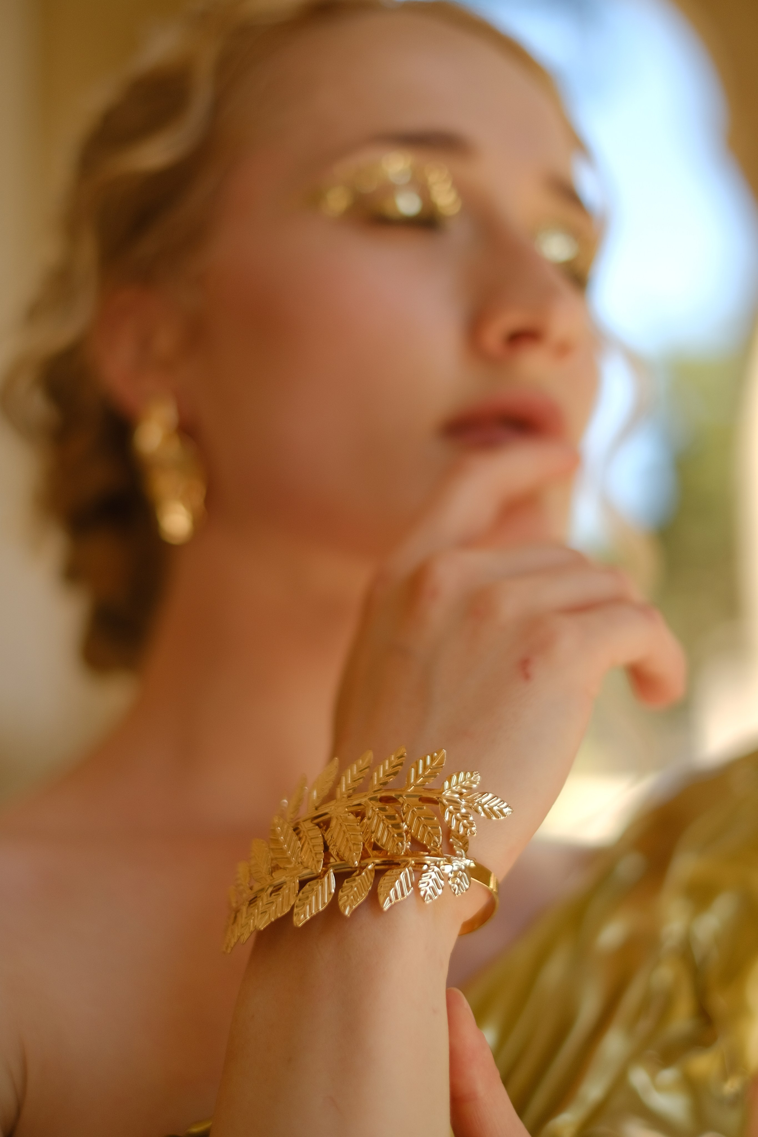 Елизавета в Новом Херсонесе. Профессиональная фотосъемка в Крыму. Натуральные эмоции и живые кадры. Забронируйте дату прямо сейчас!