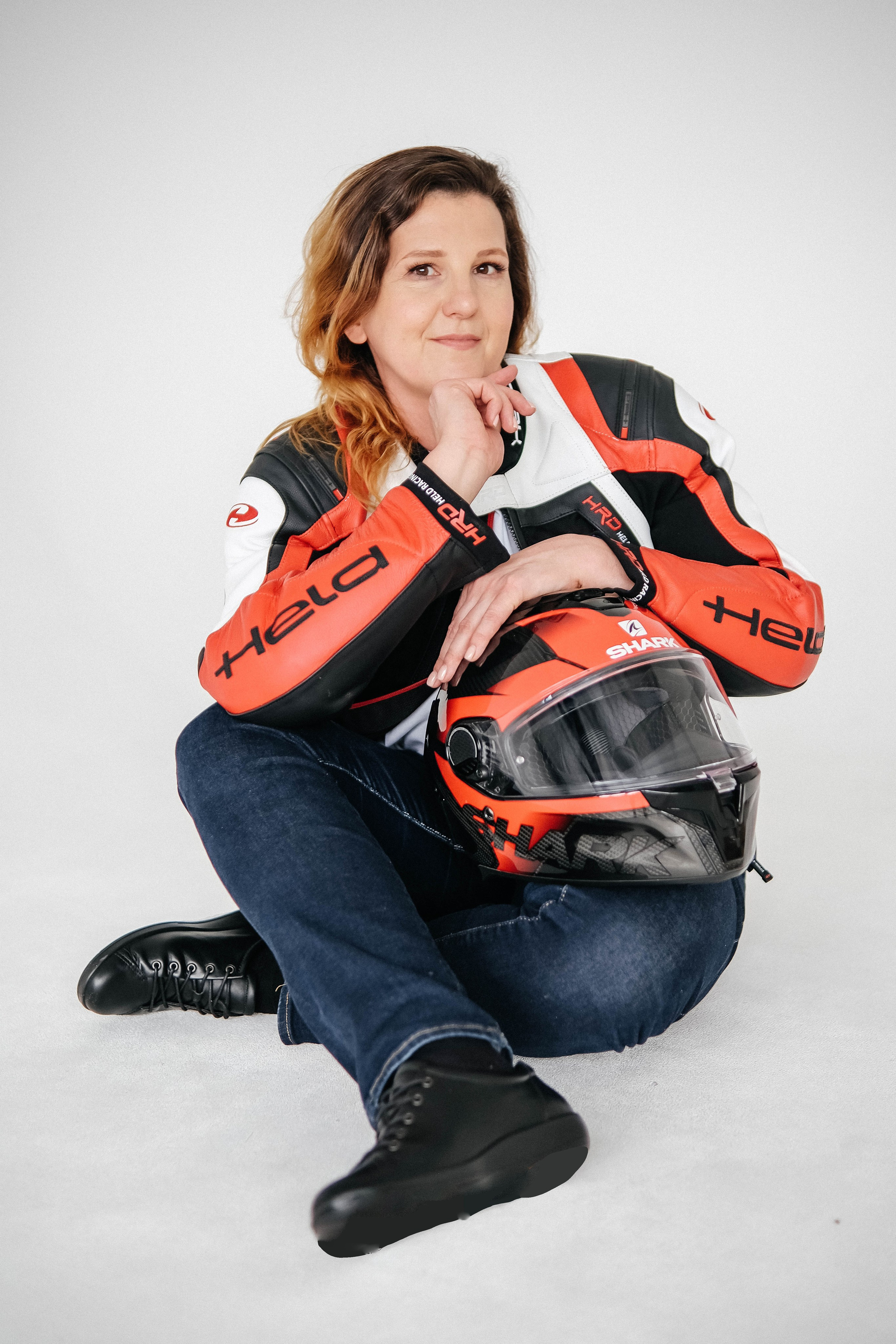 Мама с детками на циклораме. Главная