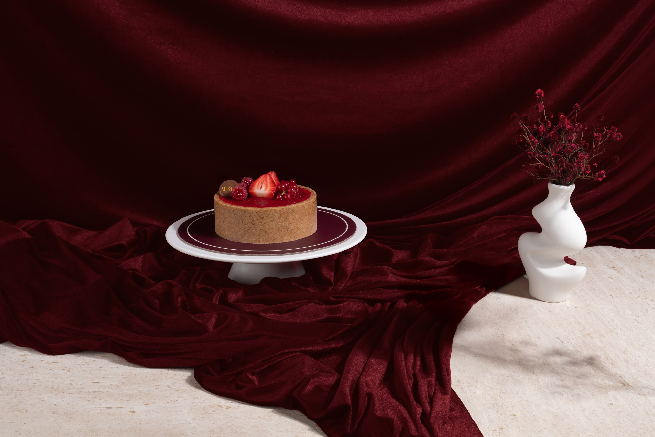 Auria (Commercial retouch). Илья Игнатченко — фотограф, ретушер