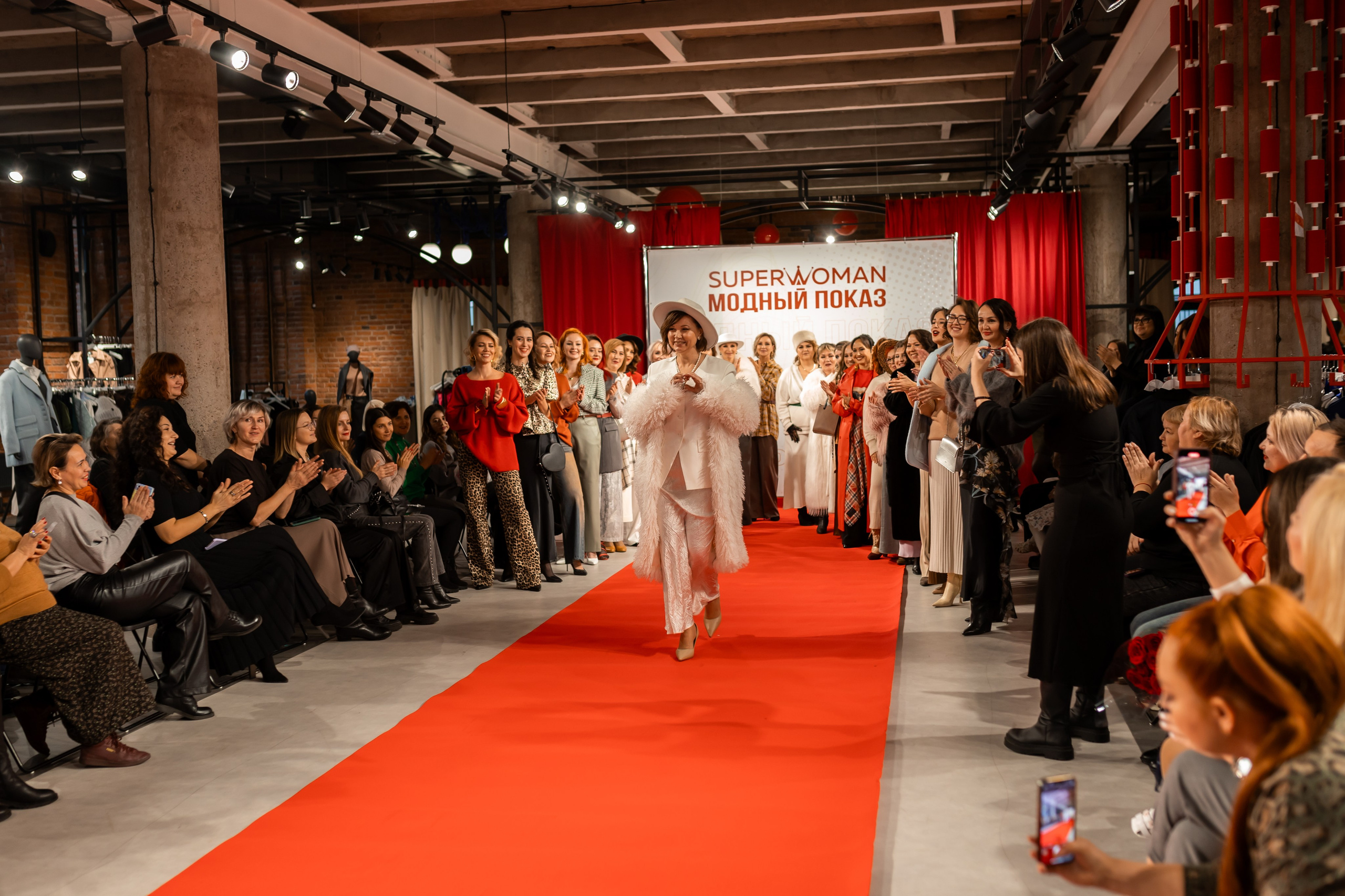 Показ проекта Super woman. Марина Шаймухаметова. Фотограф в Уфе