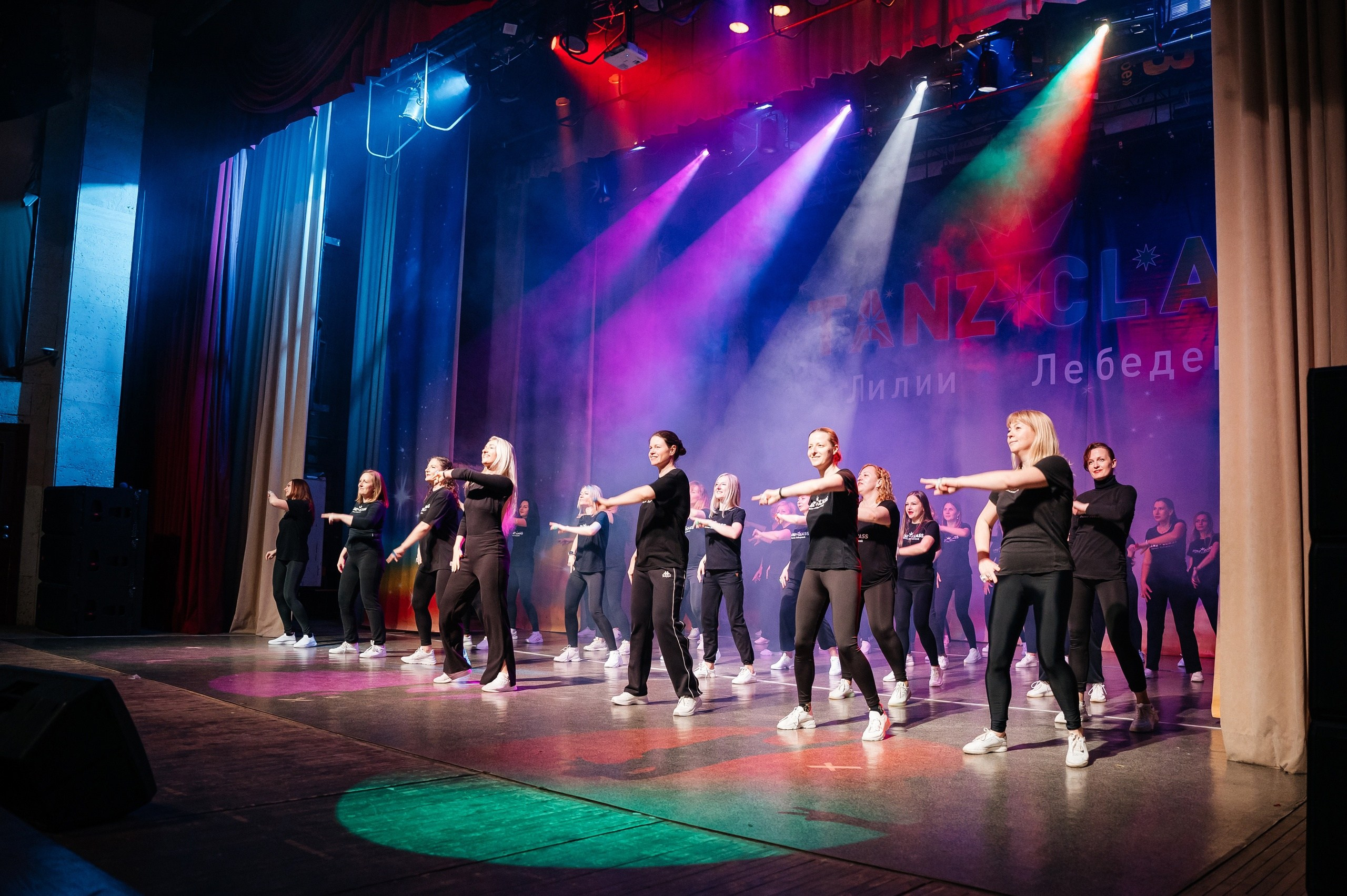 Фото с генеральной репетиции Tanzclass Лилии Лебедевой, 28.04.2023. Tanzclass Лилии Лебедевой, Фрязино