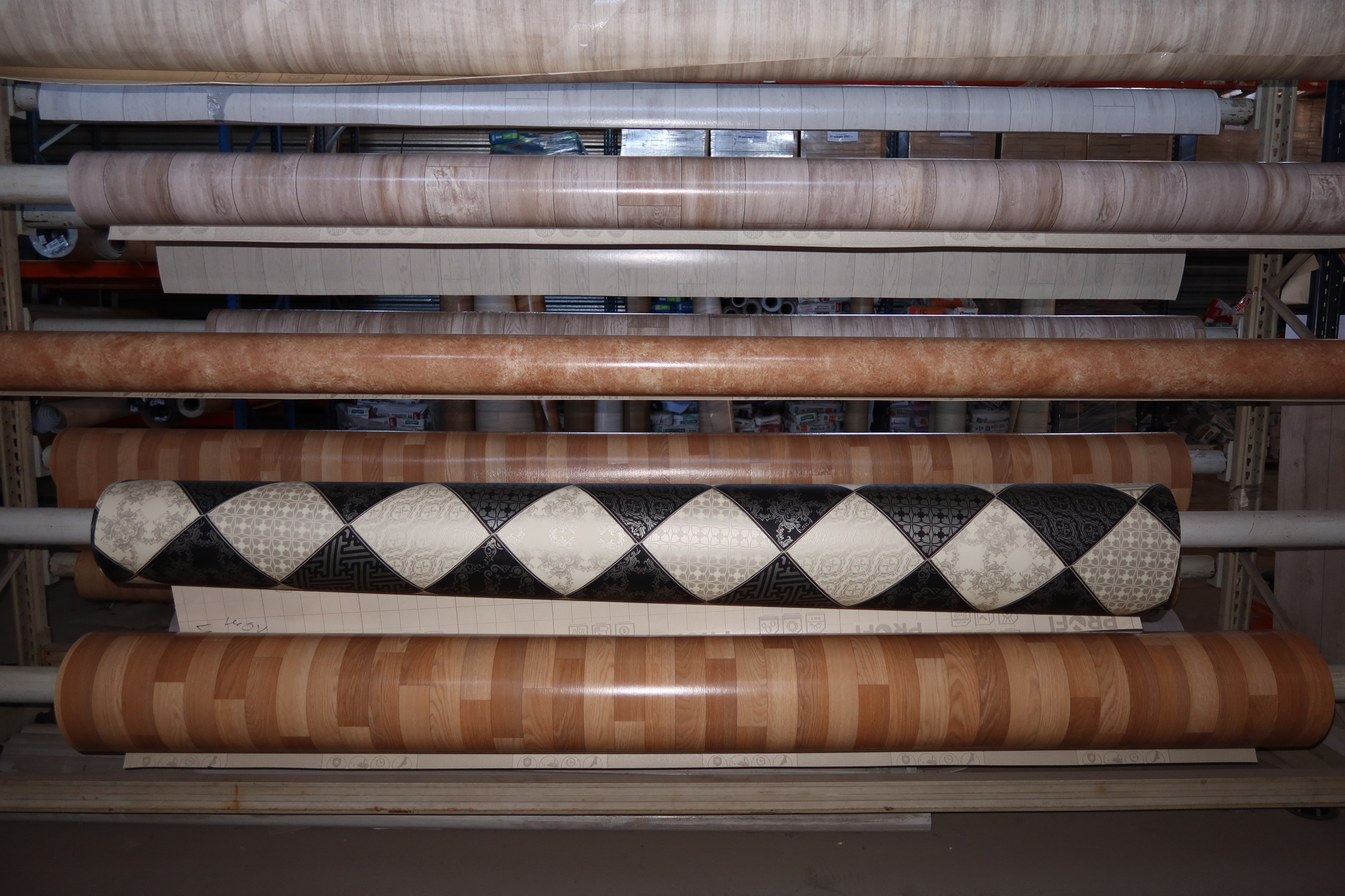 Линолеум. Строительный магазин низких цен Экономкин