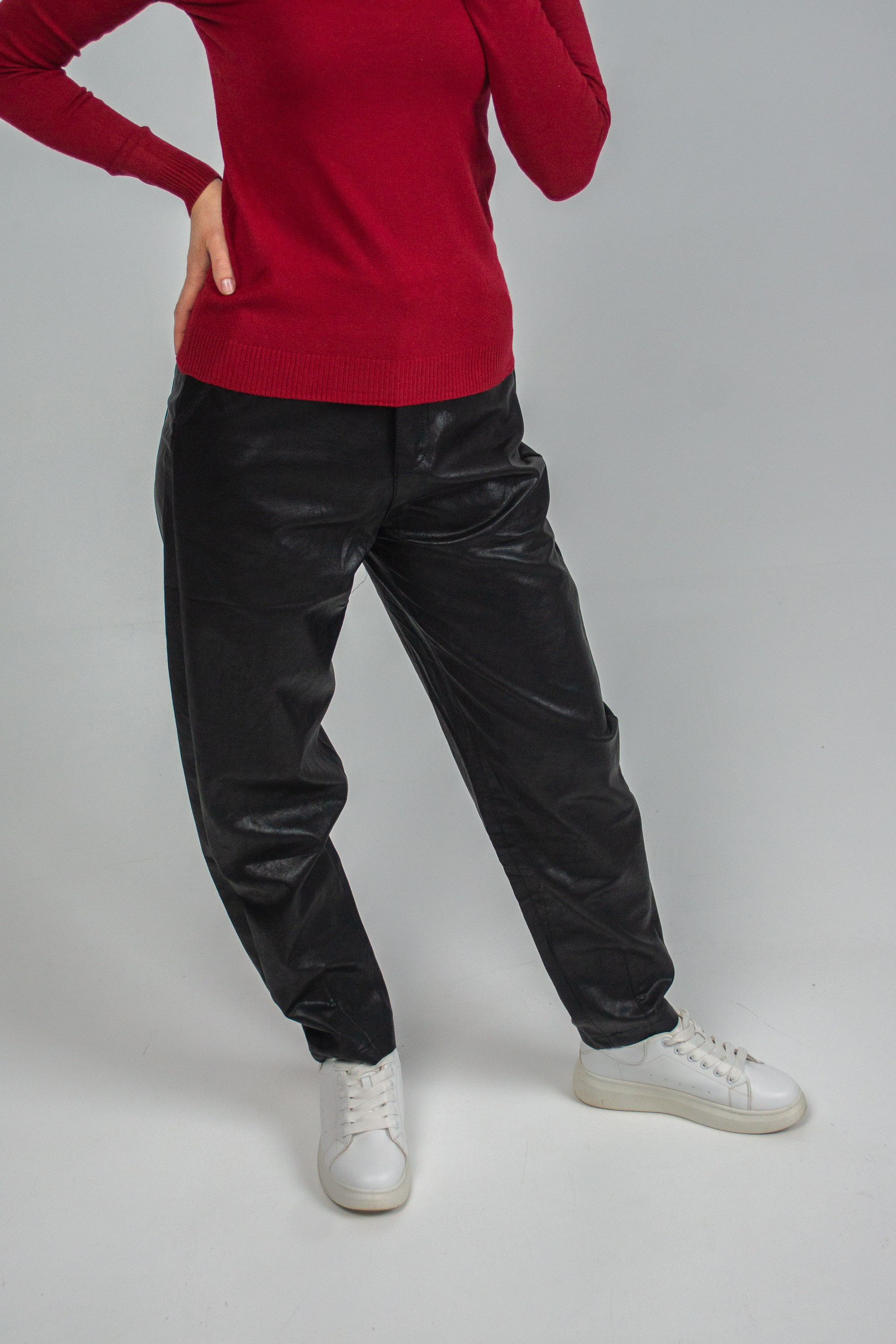 Студия (съемка для маркетплейса). Разноплановый фотограф в Москве