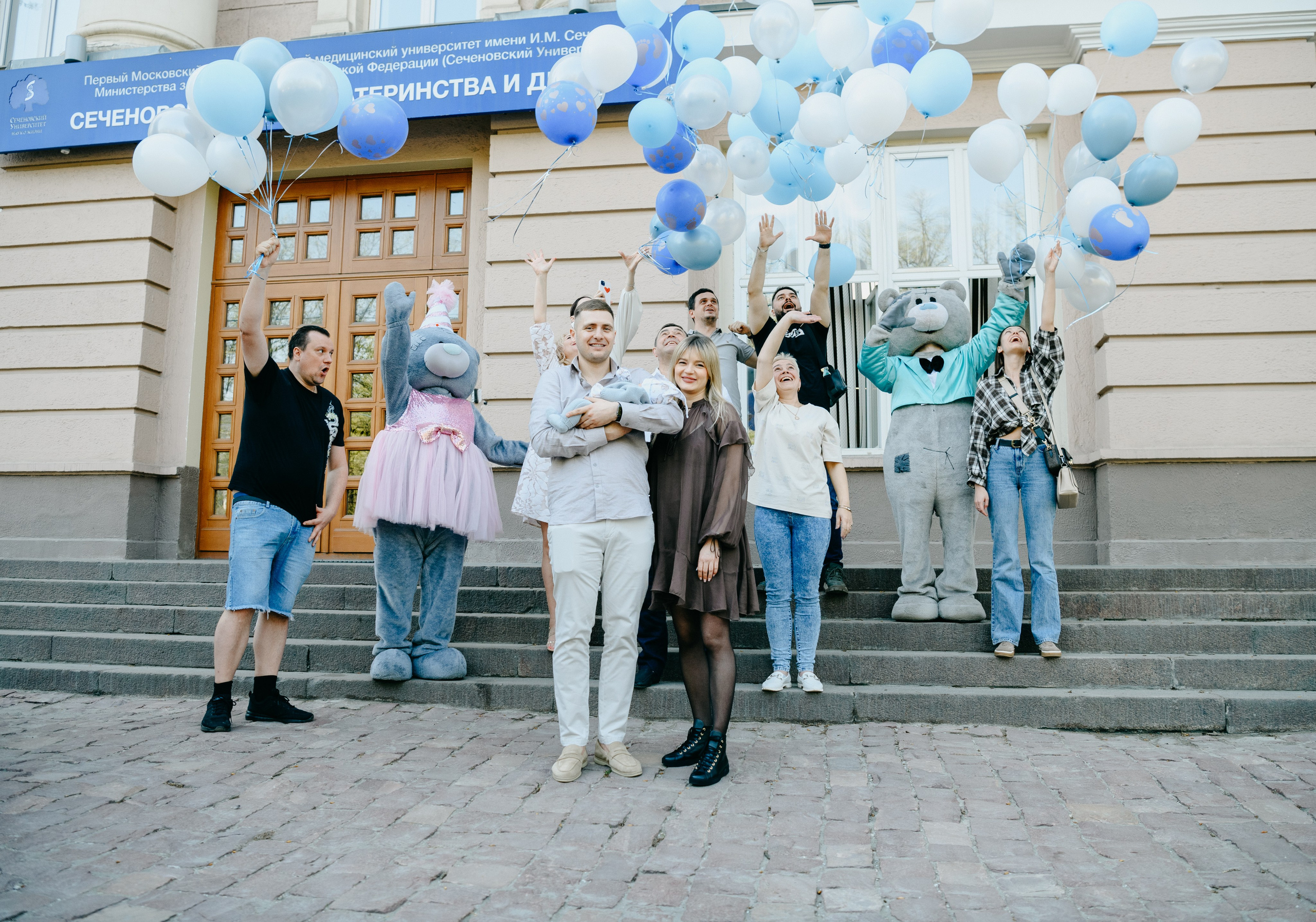 Выписка Владимира. Снегиревка. Фотограф на выписку из роддома в Москве и МО