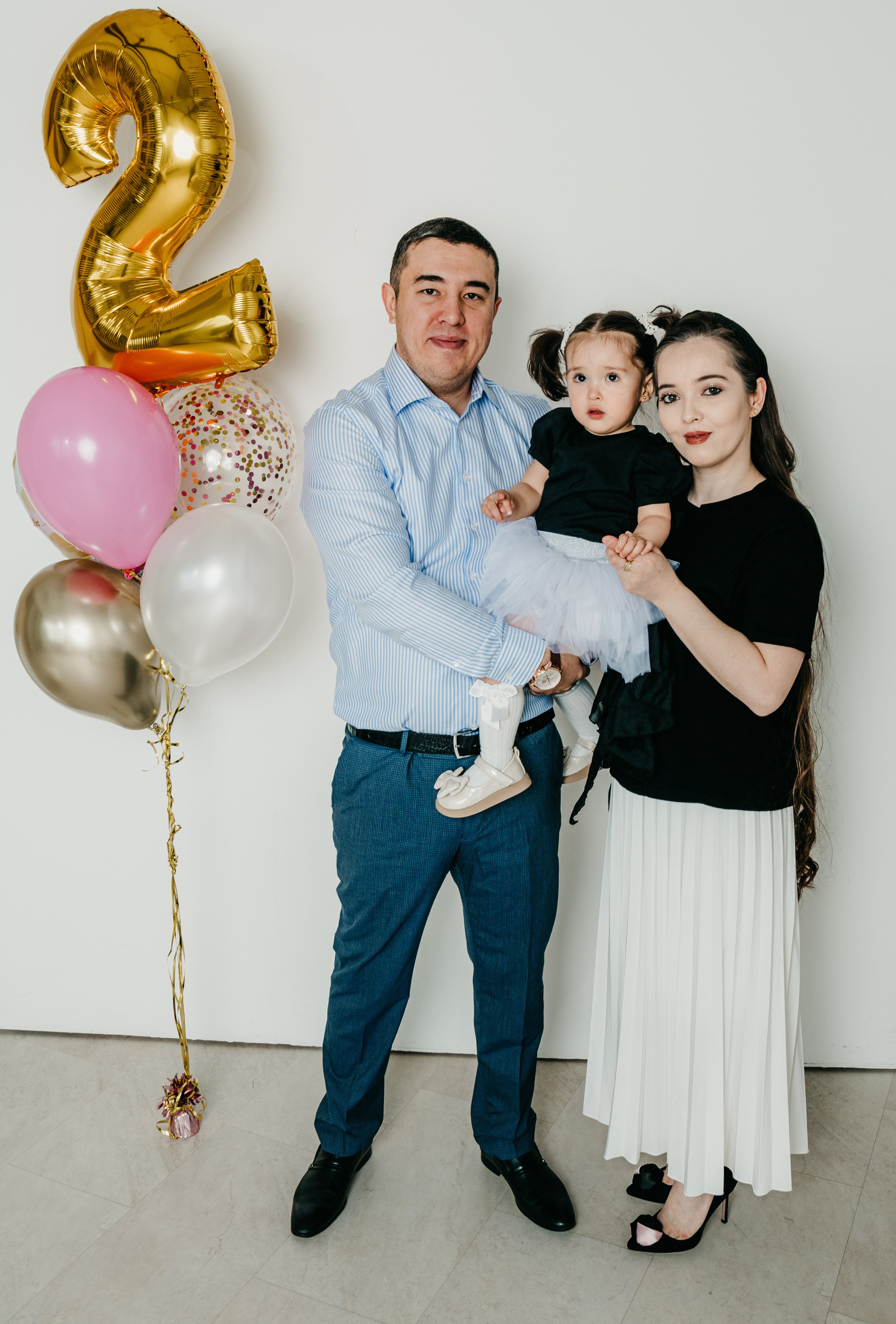 Майя с семьей. Фотограф на выписку из роддома в Москве и МО