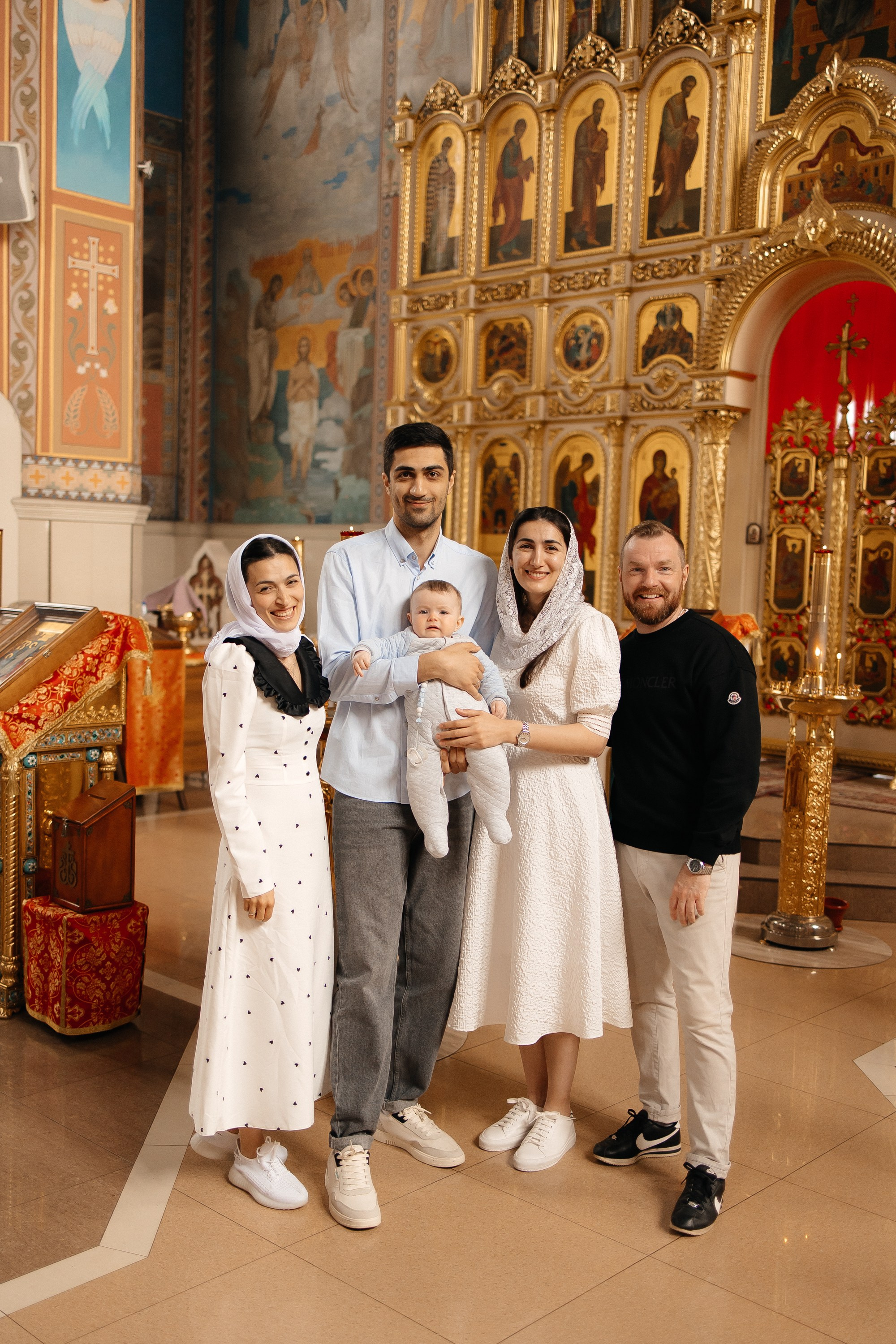 Таинство Крещения Михаила. Семейный фотограф в Краснодаре Храмова Анна