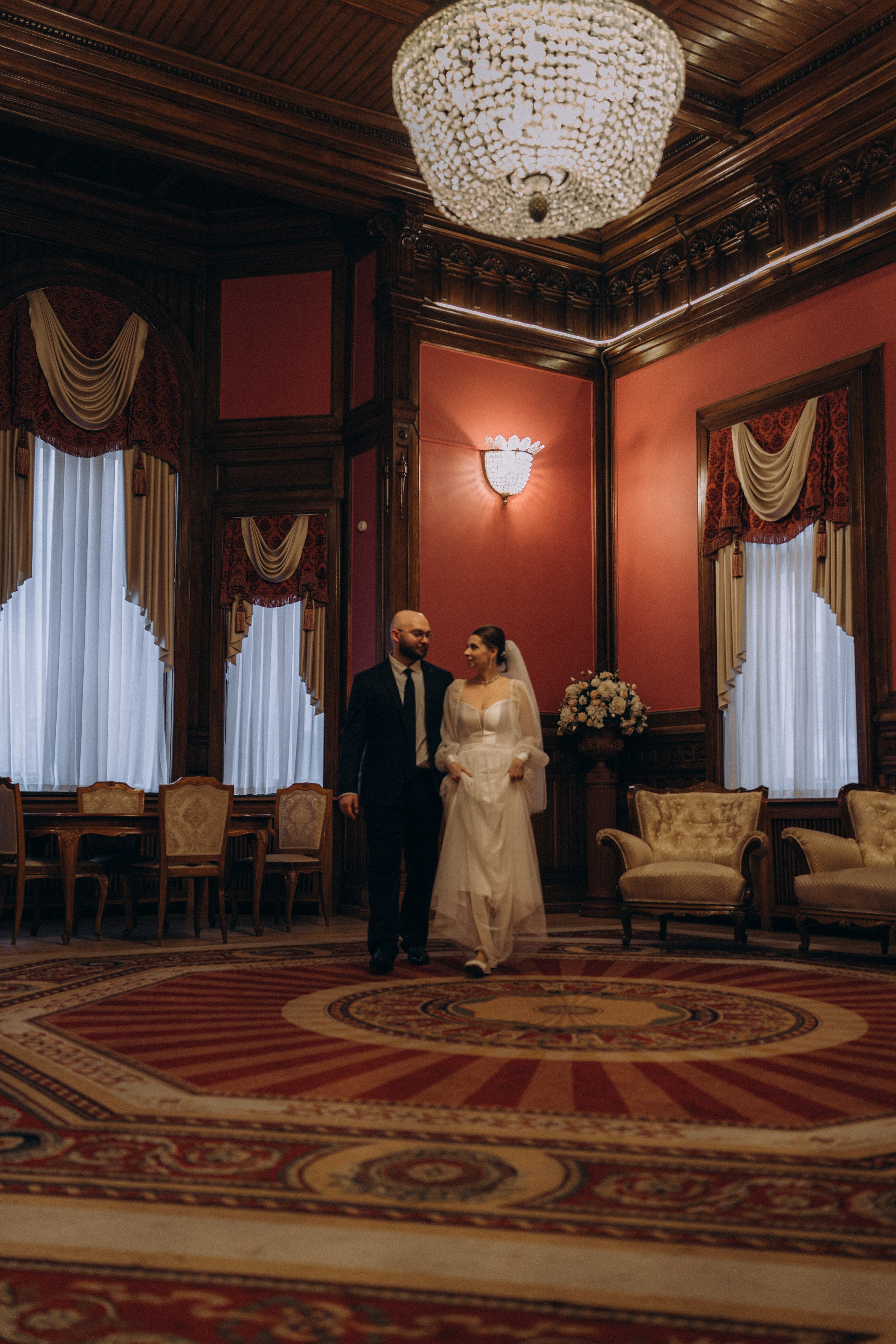 СВАДЕБНАЯ СЬЕМКА ВО ВТОРОМ ДВОРЦЕ (ДЕКАБРЬ) ТАКЖЕ СЬЕМКА В СТУДИИ НА ЧЕРНЫШЕВСКОЙ. Профессиональный фотограф, Санкт-Петербург — Виктория Богомолова