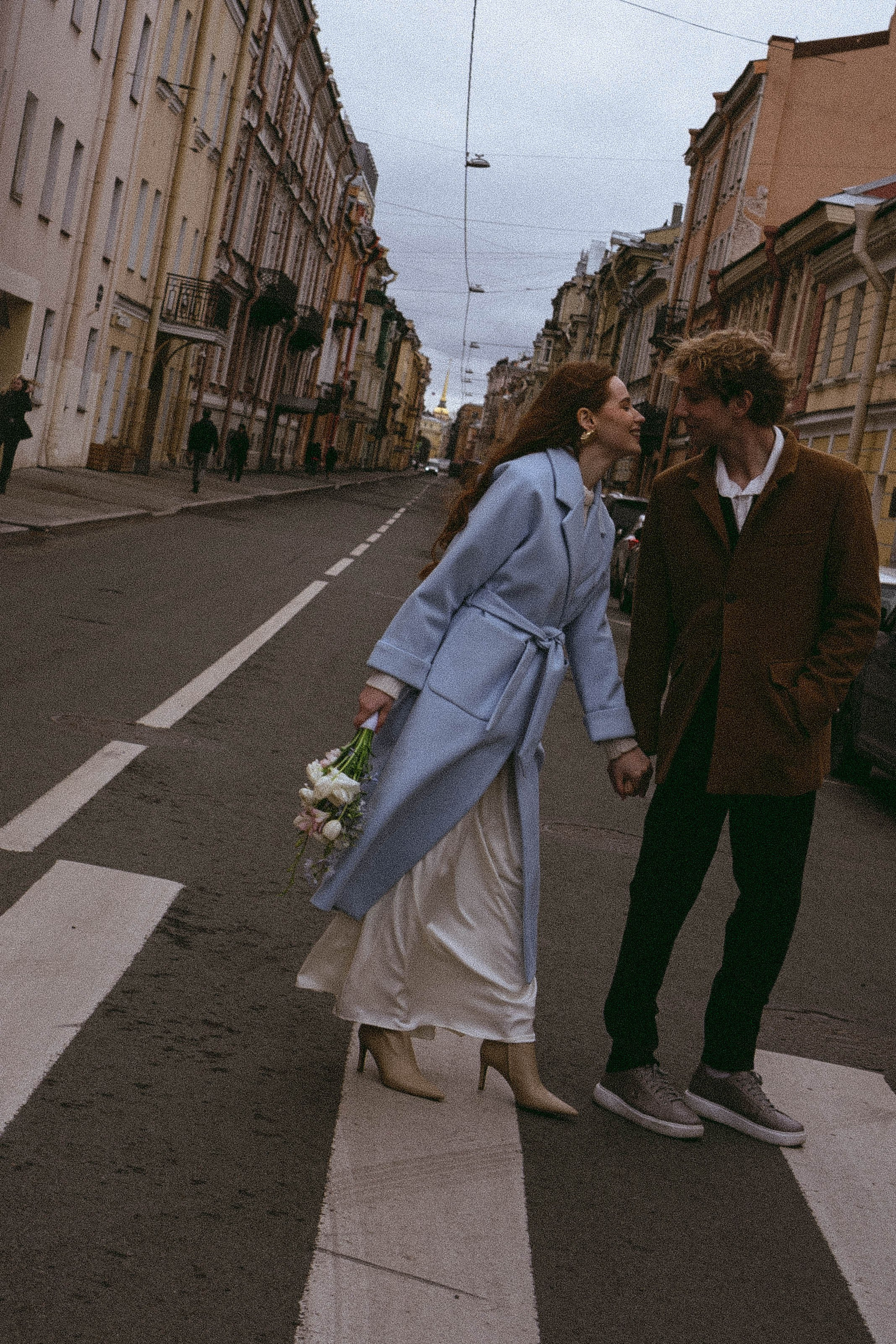 СВАДЕБНАЯ ПРОГУЛКА ПО ПЕТРОГРАДКЕ ВЕСНОЙ (ФОТОСЕССИИЯ ПАРЫ СВАДЕБНАЯ). Профессиональный фотограф, Санкт-Петербург — Виктория Богомолова