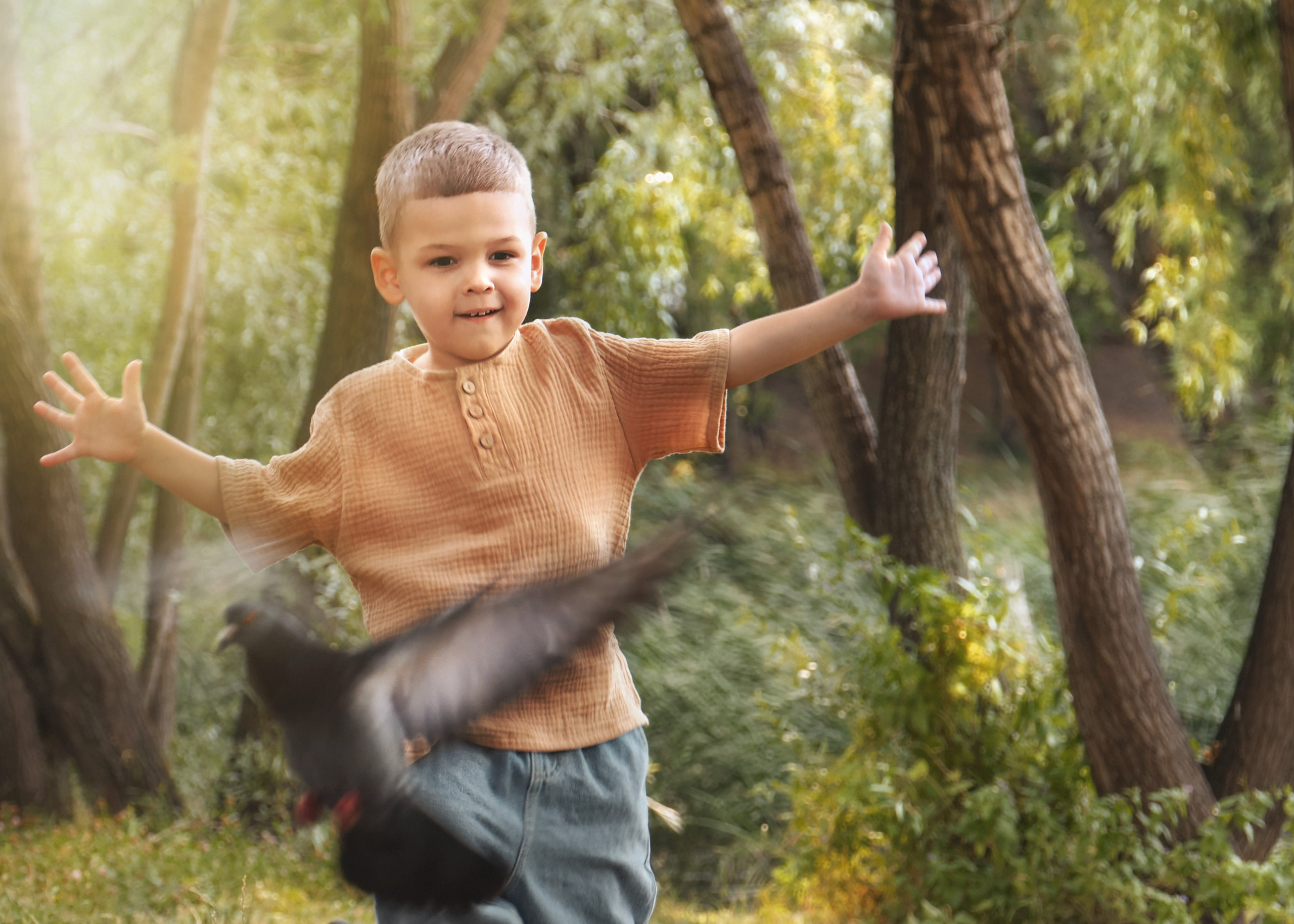 Летняя фотосессия на природе, в лесу, на улице. Семейная с детьми