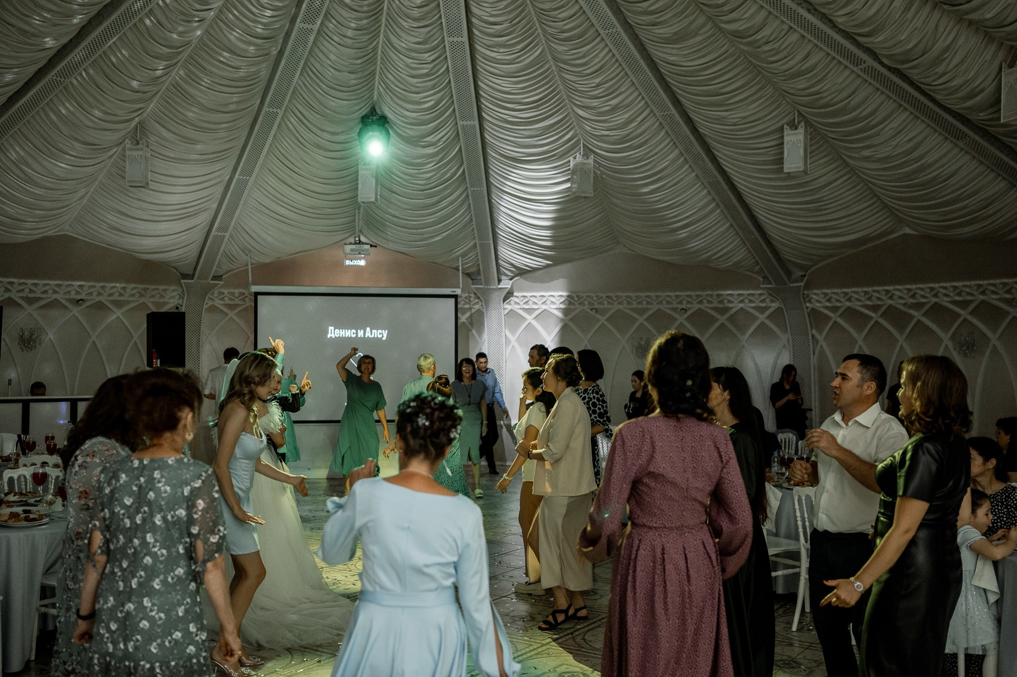 Денис и Алсу. Свадебный фотограф в Тюмени Анастасия Конева