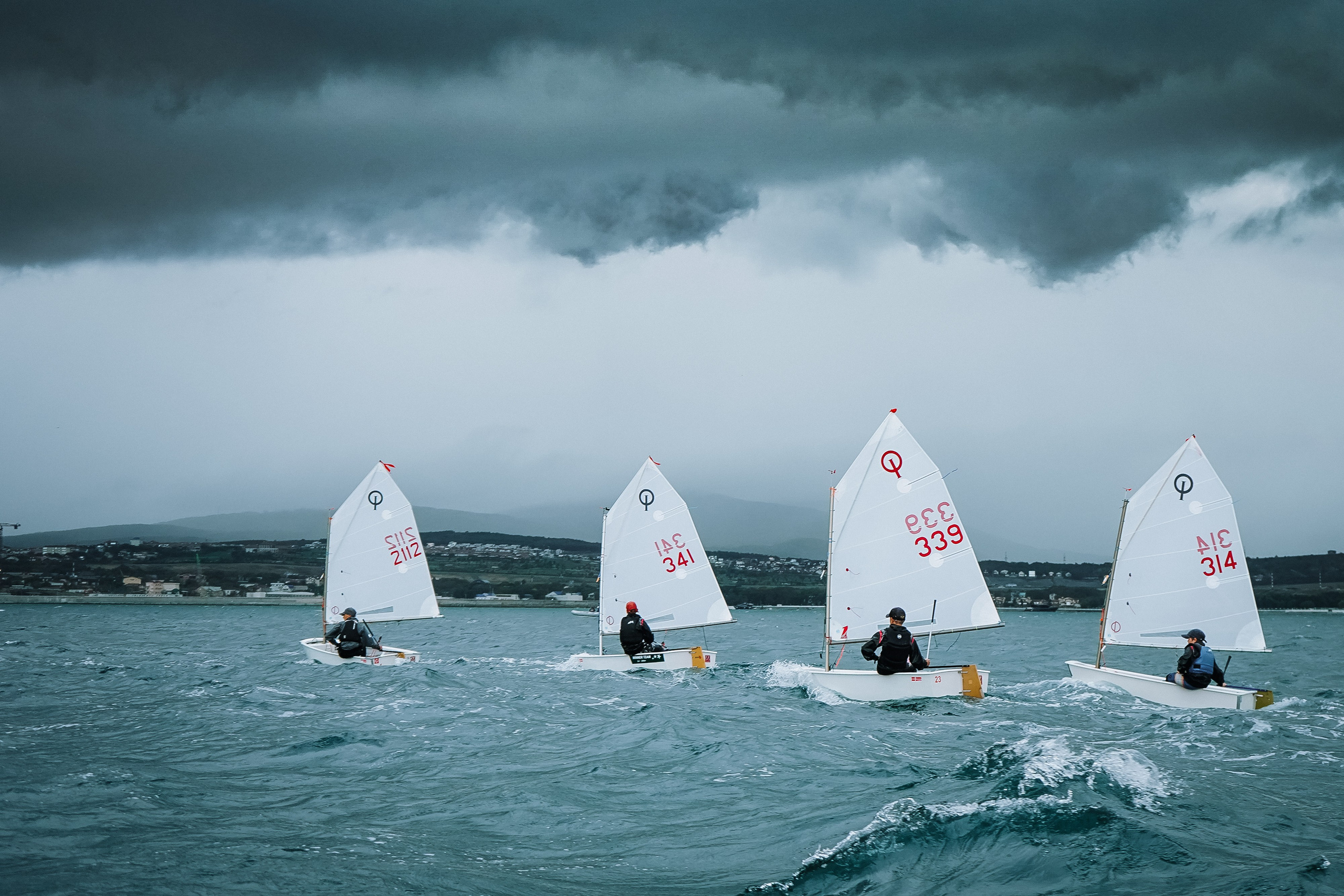 Регата. Выпускные альбомы Натальи Бутко: Новороссийск, Анапа, Геленджик