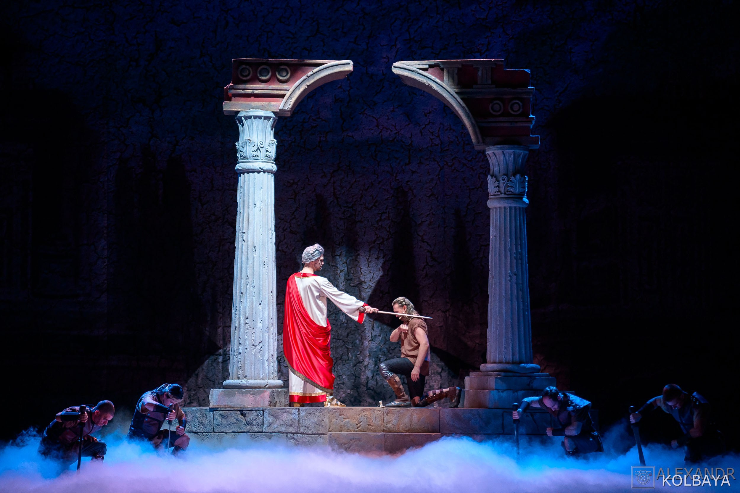 Фоторепортаж со спектакля Гладиатор в Театре Терезы Дуровой. Концертный и театральный репортажный фотограф в Москве Александр Колбая