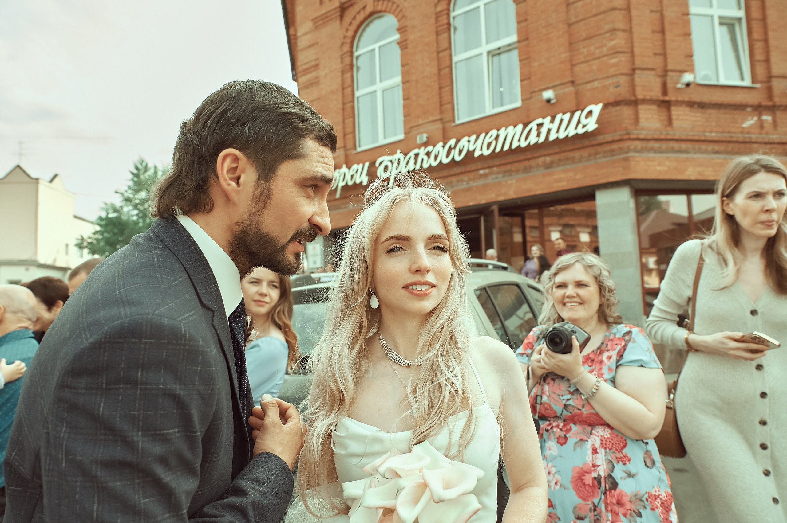 Свадебная съемка для Маргариты и Мирослава (Сборы невесты, ЗАГС). Женский фотограф в Череповце Даша Акулич