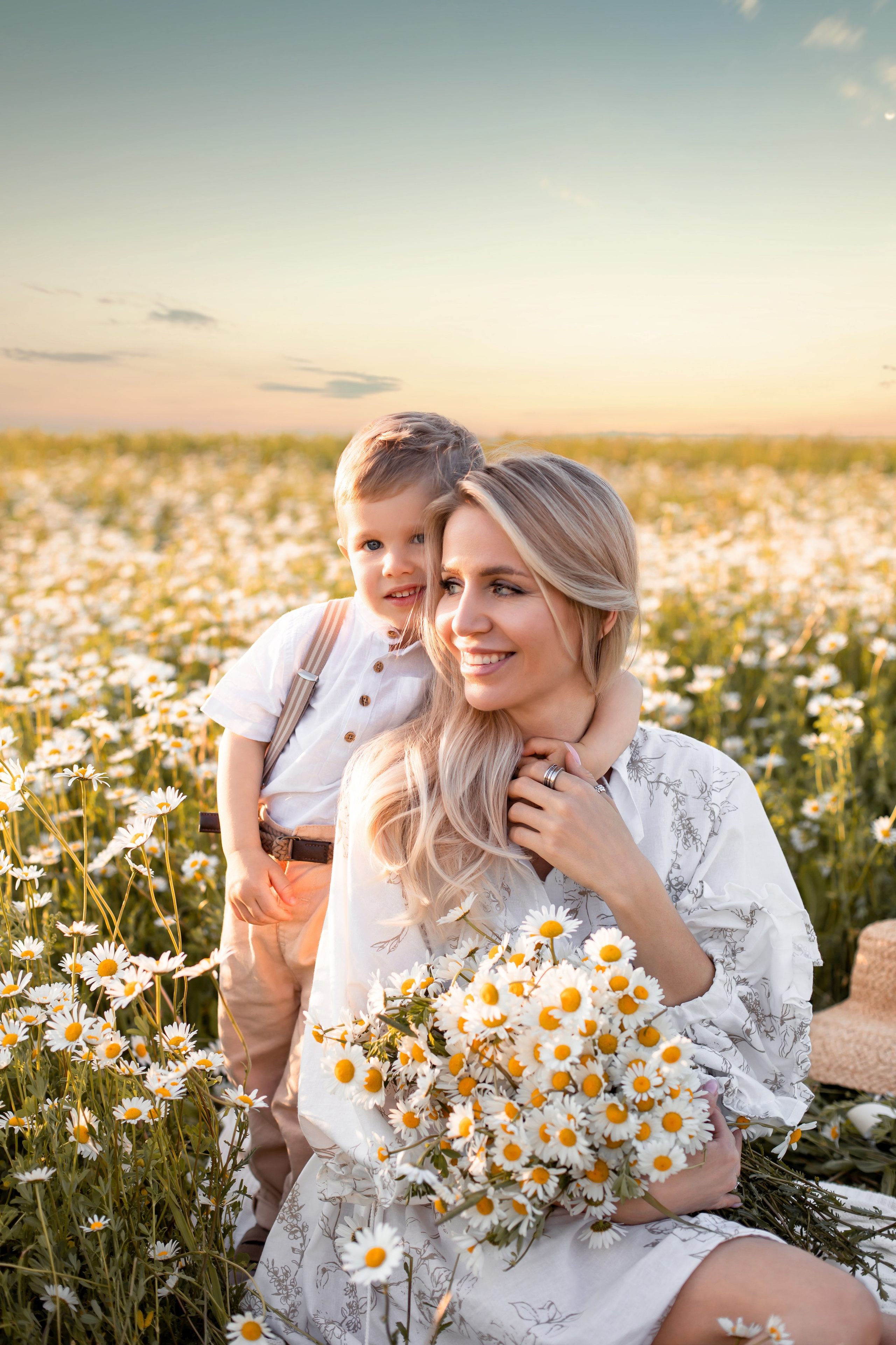 ЦВЕТЕНИЕ. Фотограф новорожденных — ньюборн фотосессия Москва Анна Миронченко