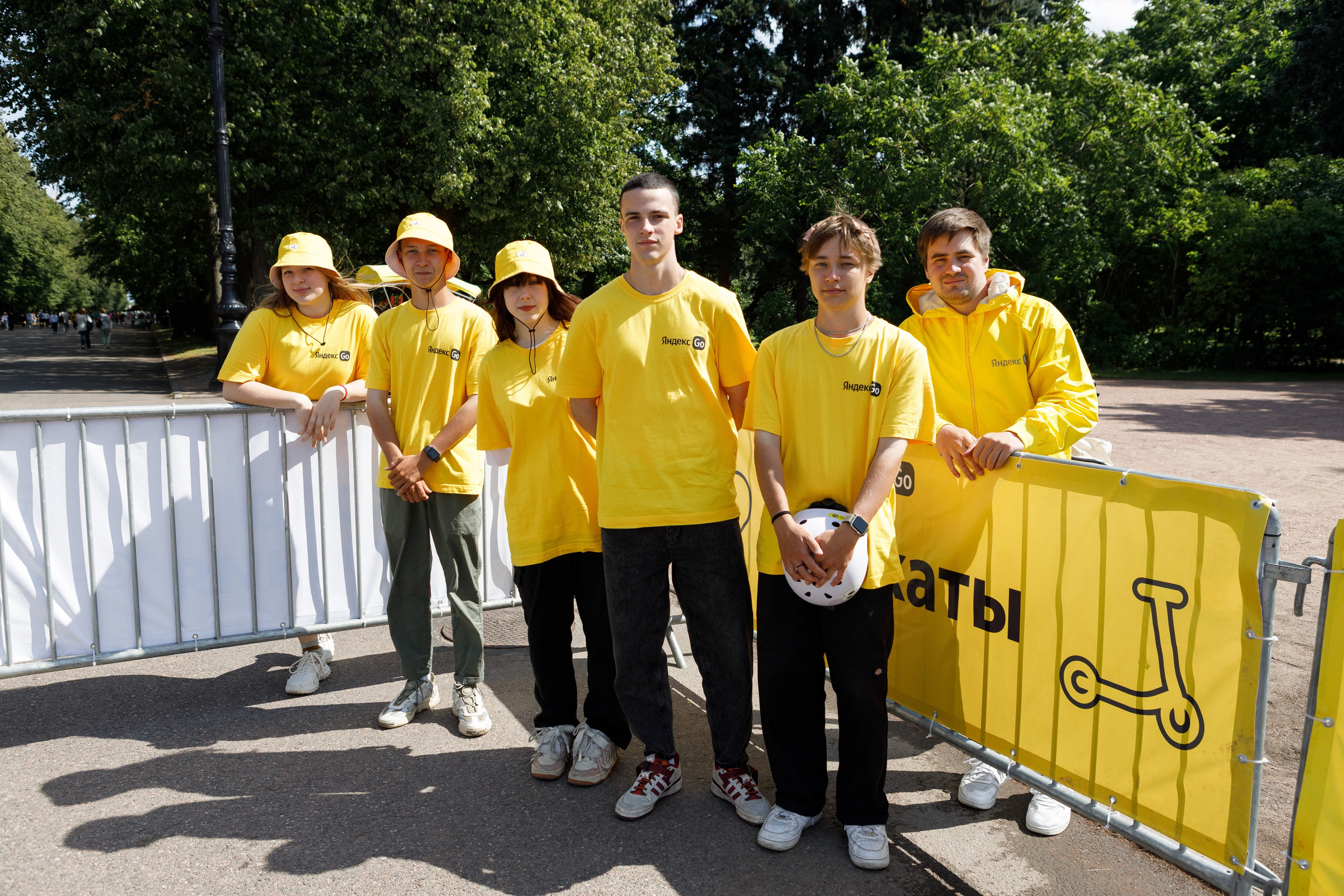 Яндекс Самокат. Свадебный и репортажный фотограф в Санкт-Петербурге Николай Голованов