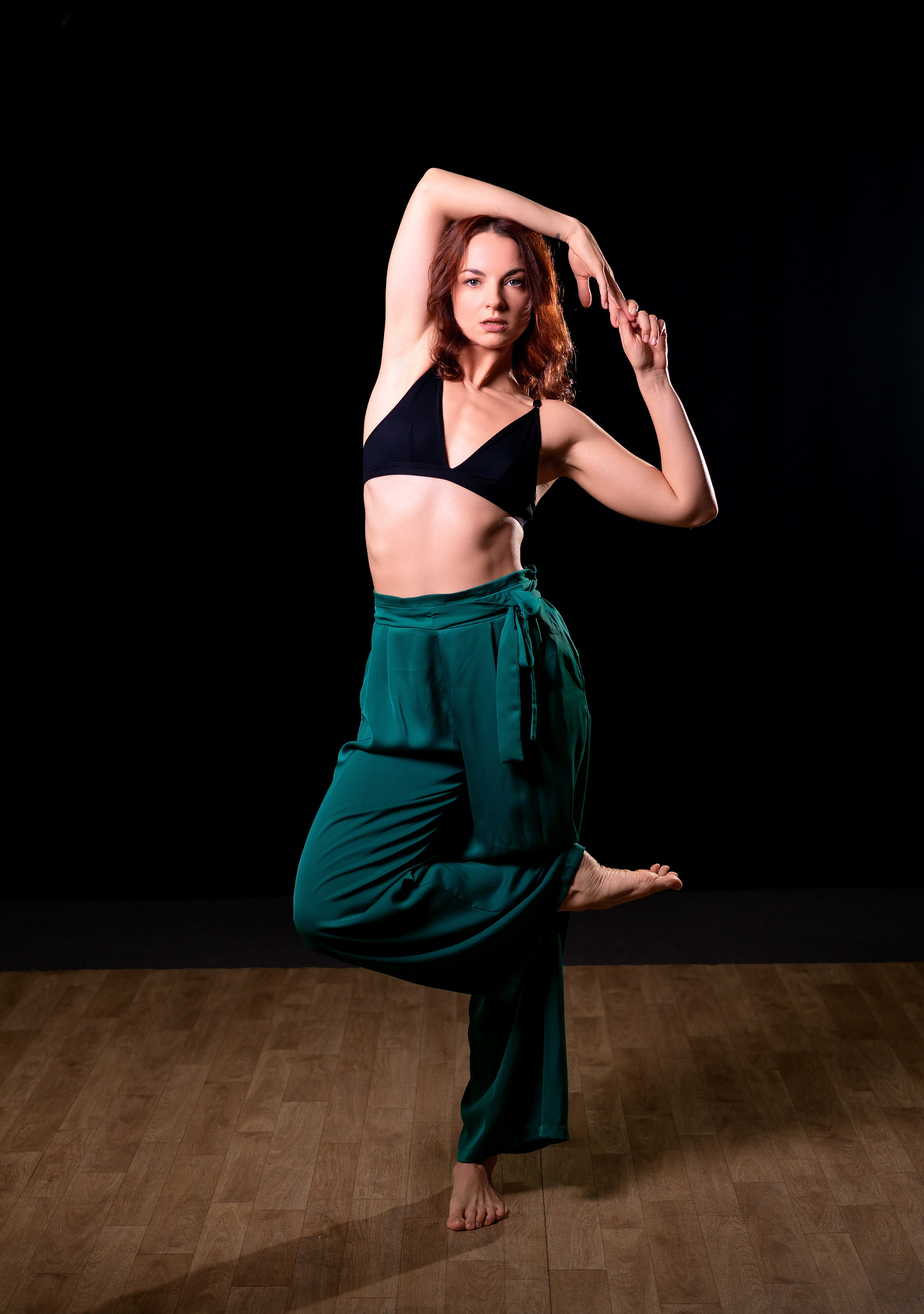 Dance MARIA. Сайт фотограф в Керчи Кислый Юрий