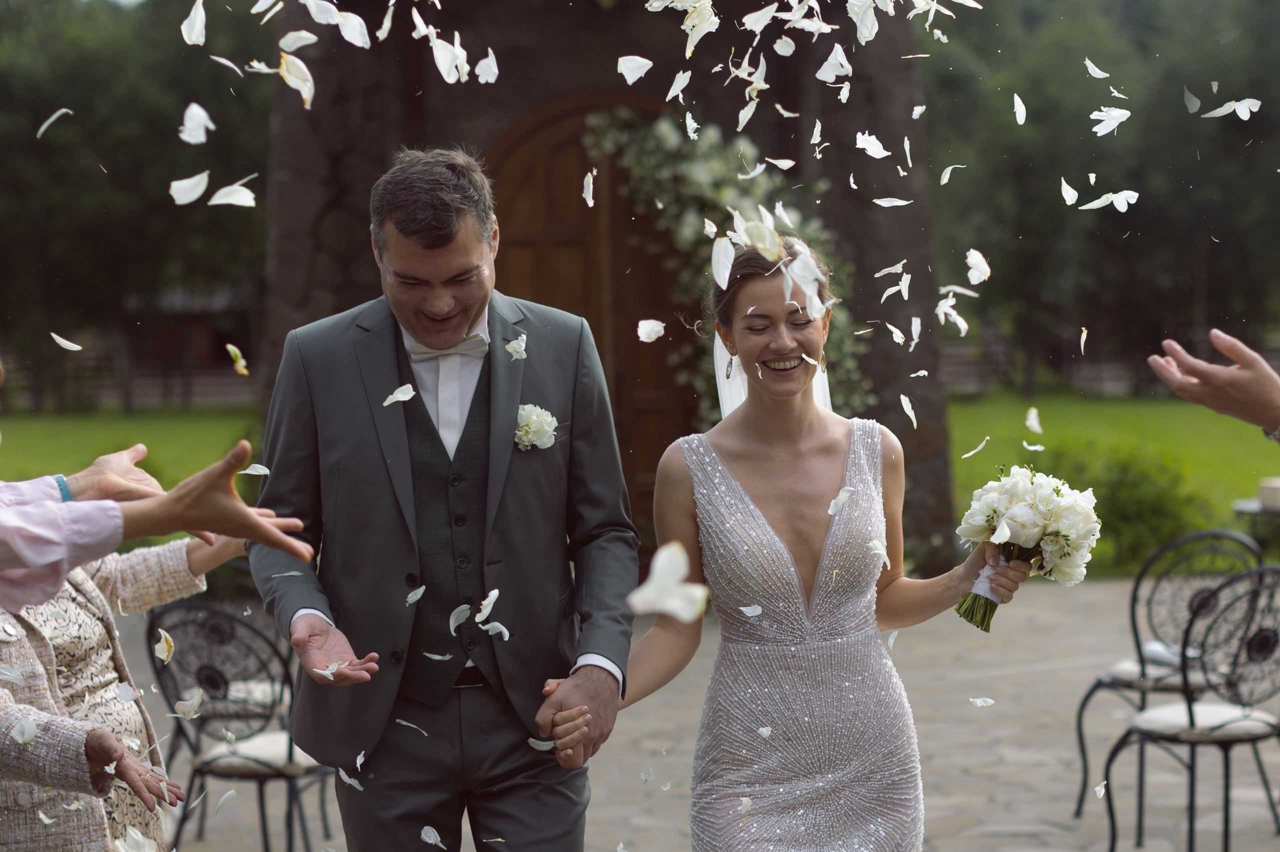 Сергей и Татьяна: цветочная летняя свадьба для близких. @dariazphoto свадебный фотограф