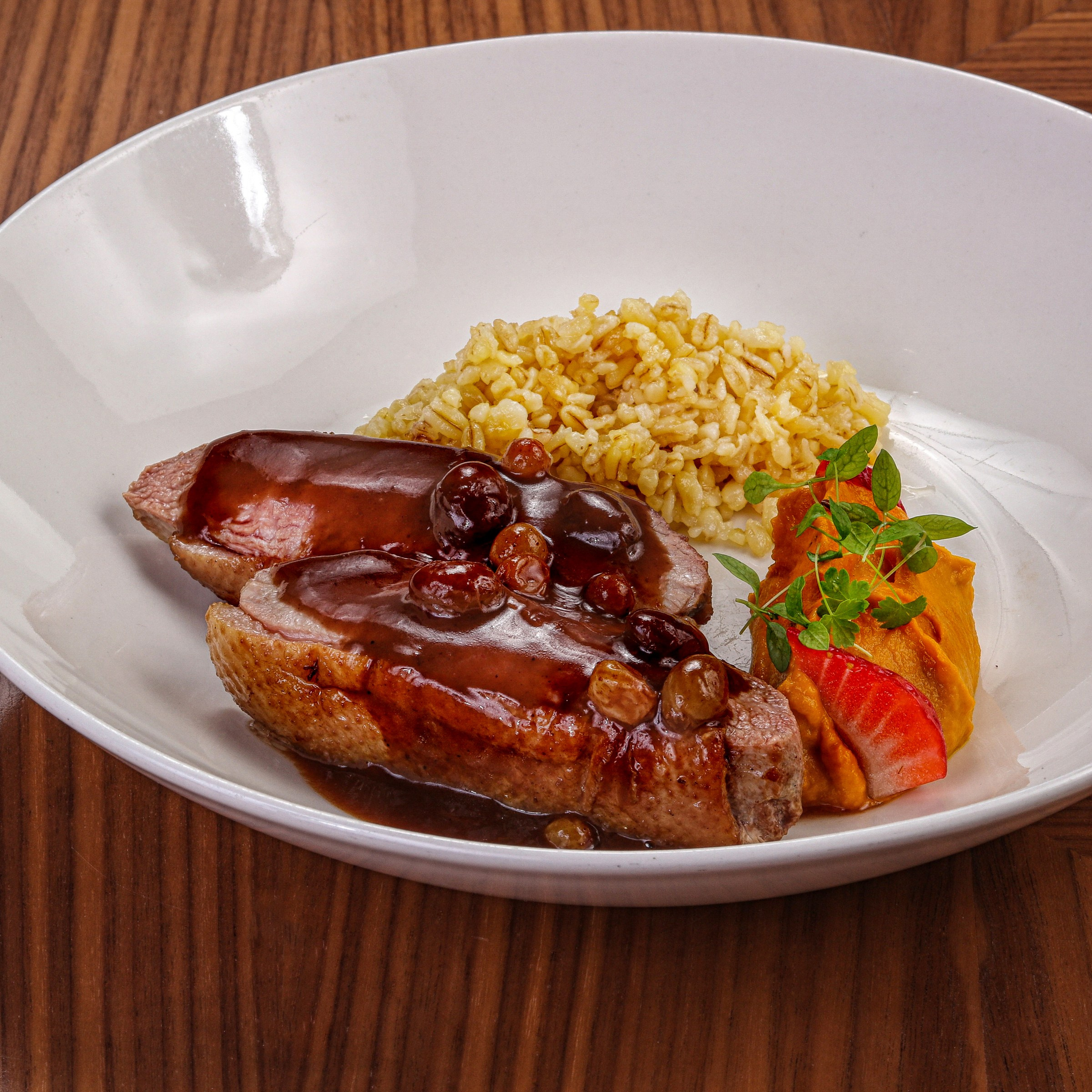 Фотосъемка блюд европейской кухни. Заказ по тел.: +7 (906) 006-90-22. Фуд-фотограф Андрей Старостин — съемка еды в Москве. 9000 руб. в час