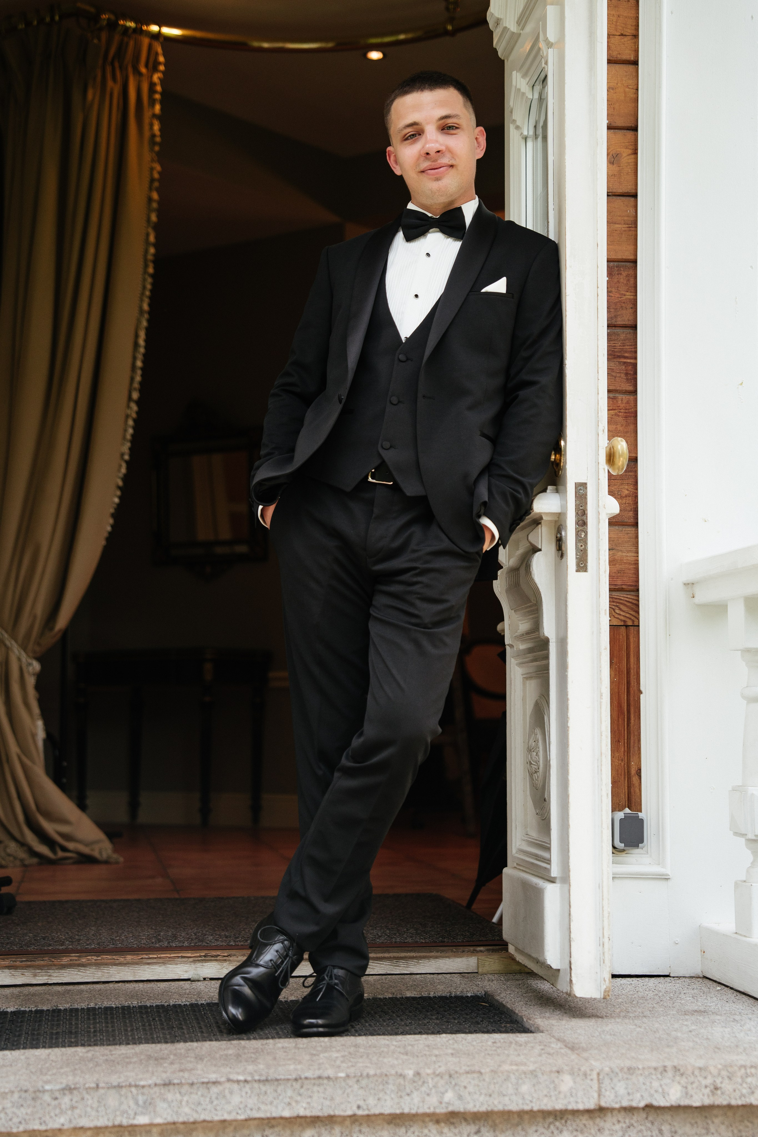 Юлия & Максим. Уютная свадьба в стиле современная классика на заливе. Свадебный фотограф организатор в Санкт-Петербурге Ассоль Опарина