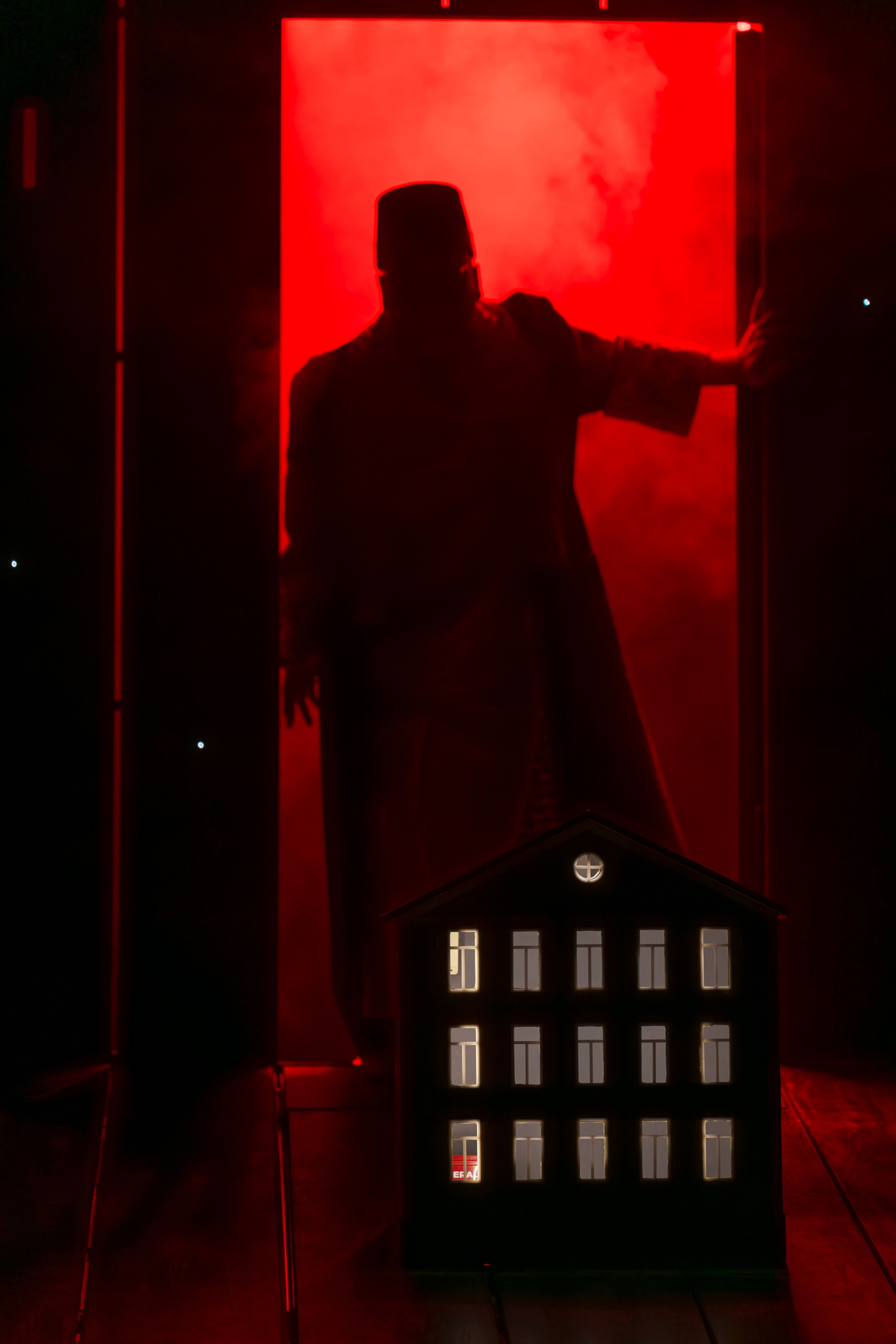 Театр Терезы Дуровой: Ревизор. Сайт фотографа Сергея Абрамова