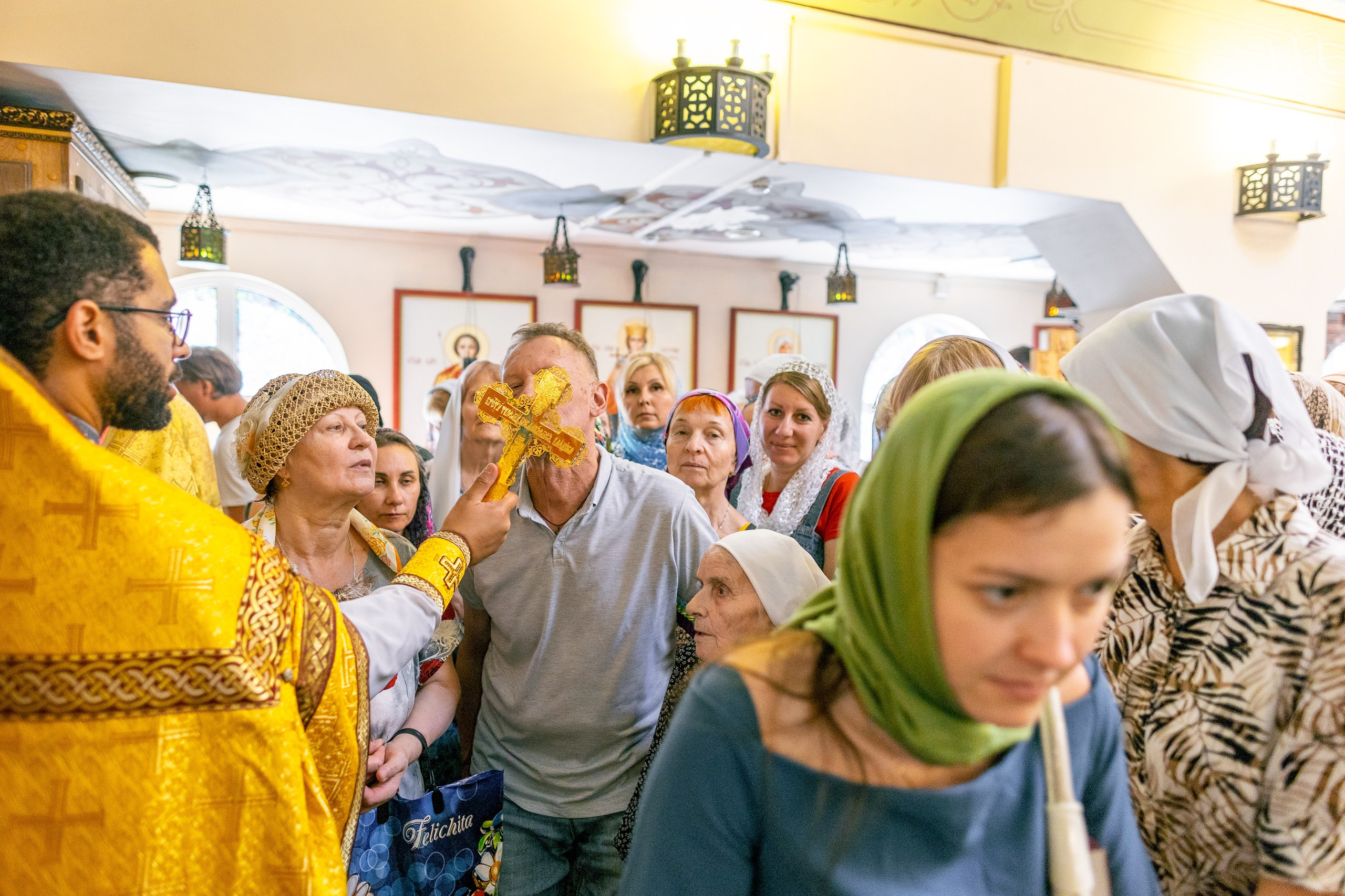 Митрополит Василий. 10 лет Храму Святителя Спиридона Тримифунтского. Фото и видеосъемка любых мероприятий в городе Краснодаре и Краснодарском крае. Щеколдин Антон