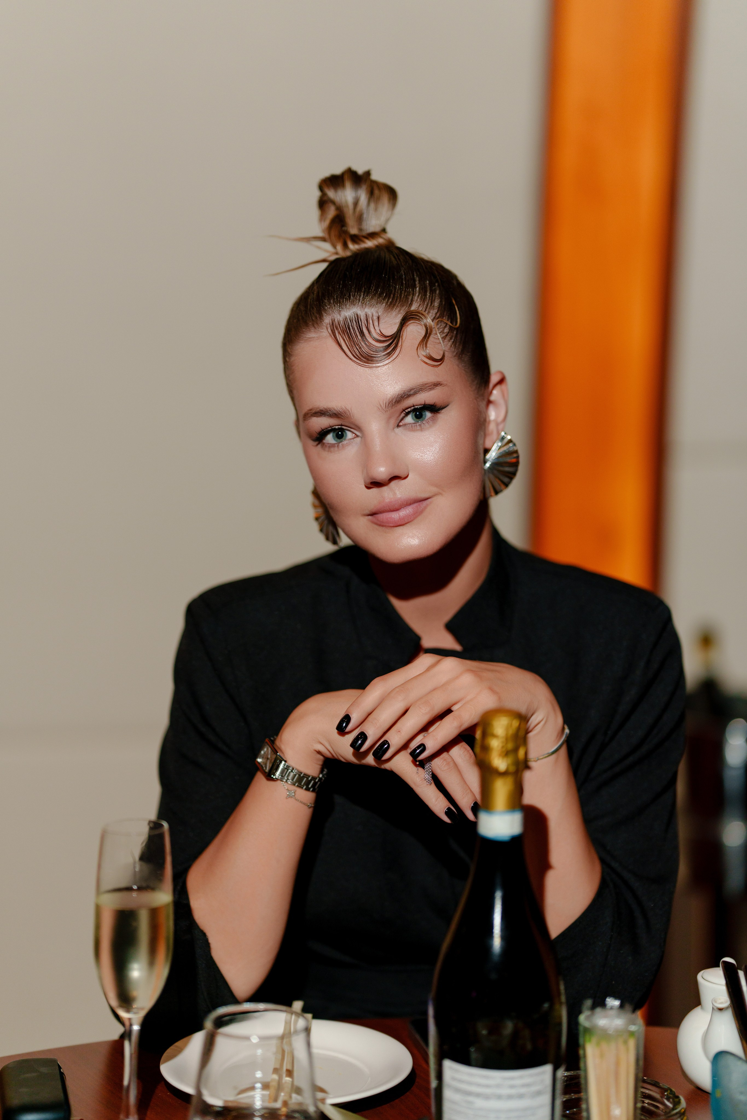 Репортажный фотограф на день рождения в ресторане KAI. Репортажный фотограф Москва Сергей Дружинин