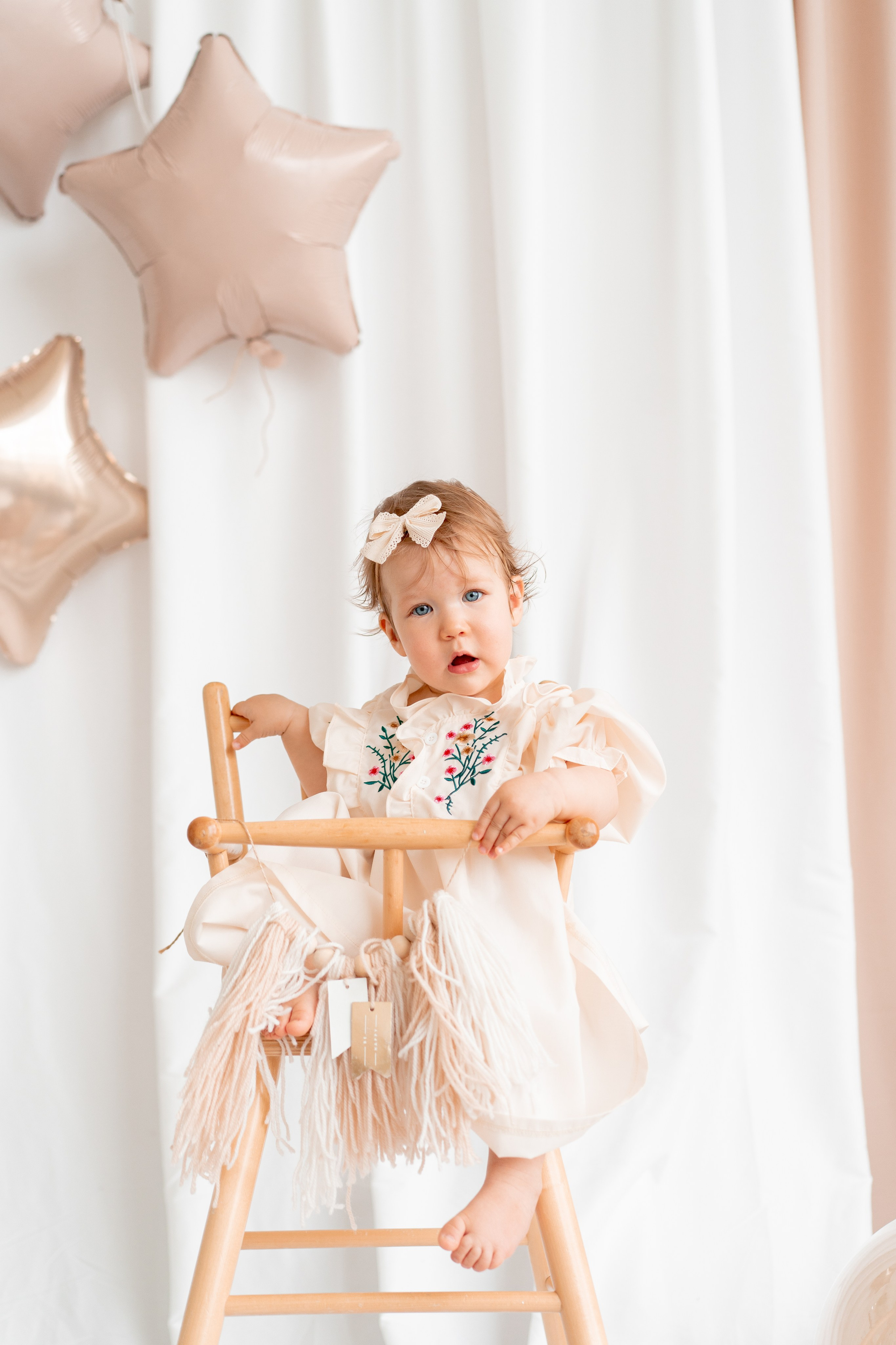 Первый день рождения малыша. Детская, семейная фотостудия в Санкт-Петербурге