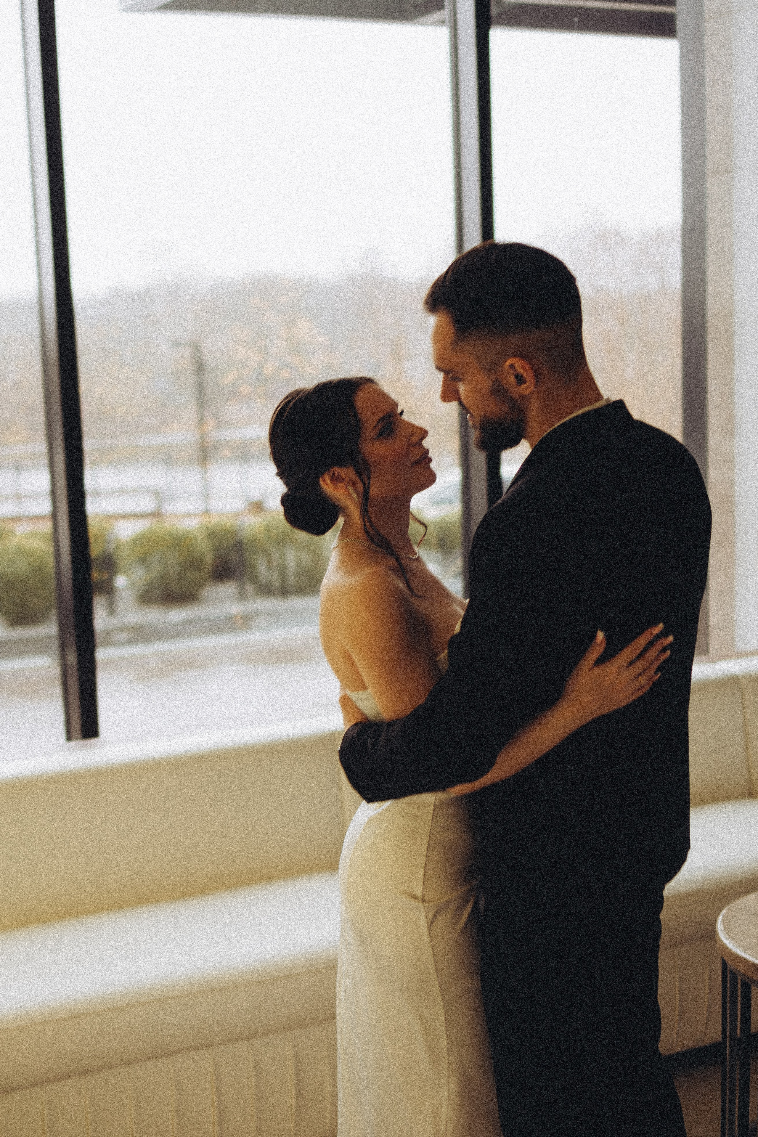 СВАДЕБНАЯ СЬЕМКА СБОРОВ ЖЕНИХА И НЕВЕСТЫ В ОТЕЛЕ И ТАКЖЕ ФОТОСЕССИИЯ В ОТЕЛЕЕ МЕГАПОЛИС БРЯНСК. Профессиональный фотограф, Санкт-Петербург — Виктория Богомолова