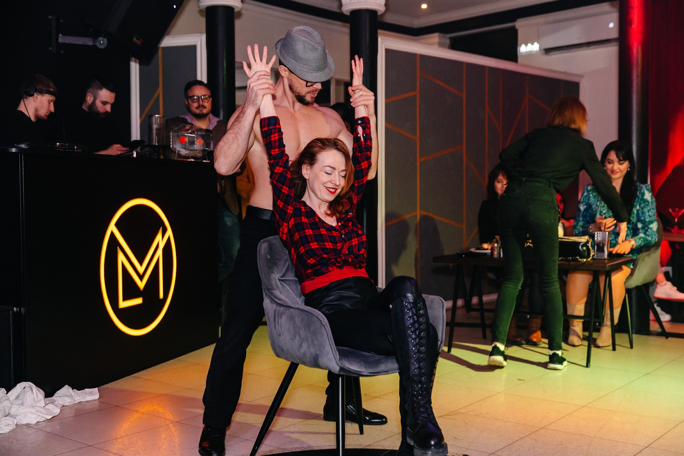 8 марта в лаунж-баре Major 2024. Свадебный, семейный и детский фотограф в Калининграде Елена Кравцова